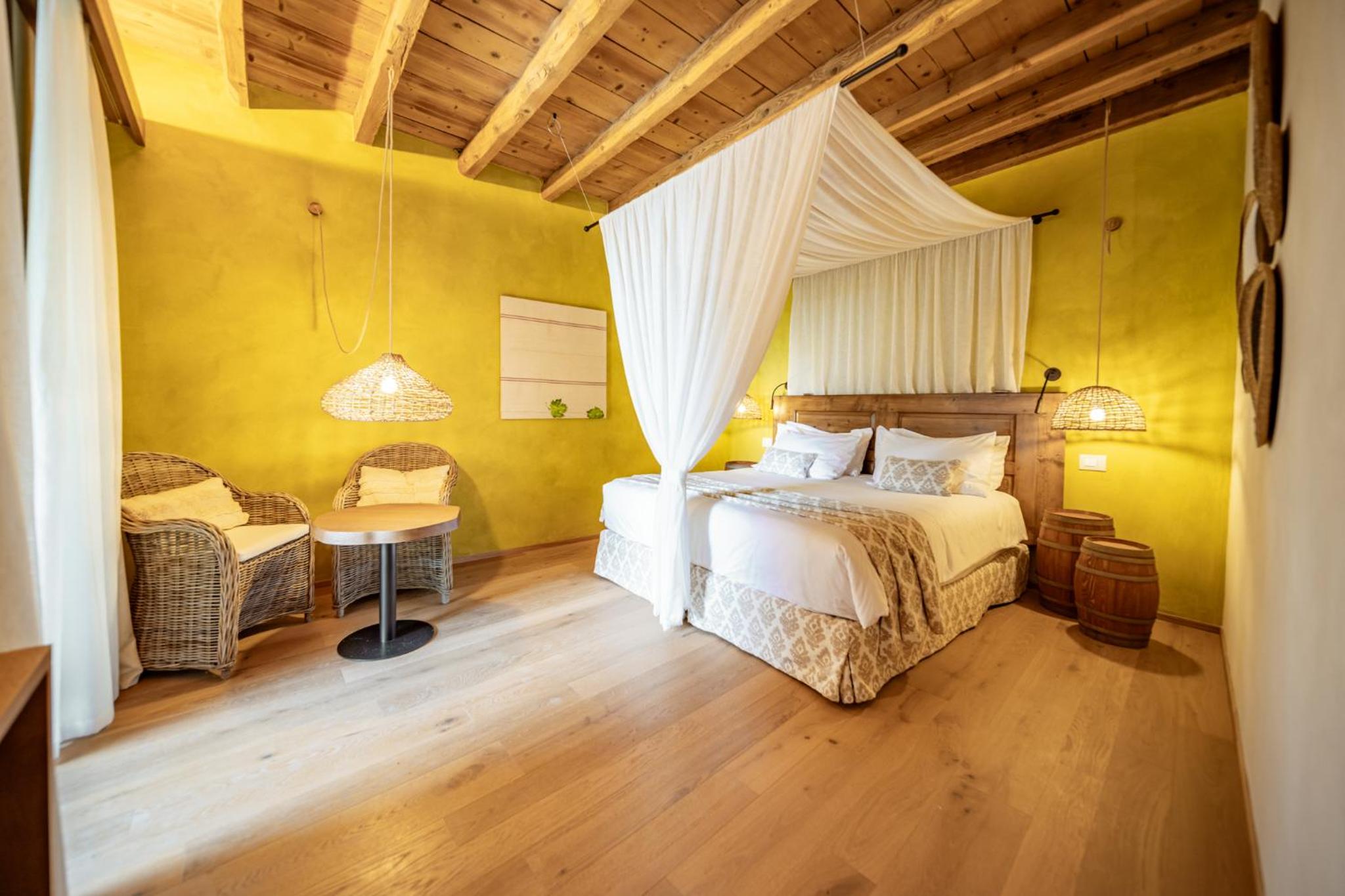 King Room with Spa Bath - Photo 1