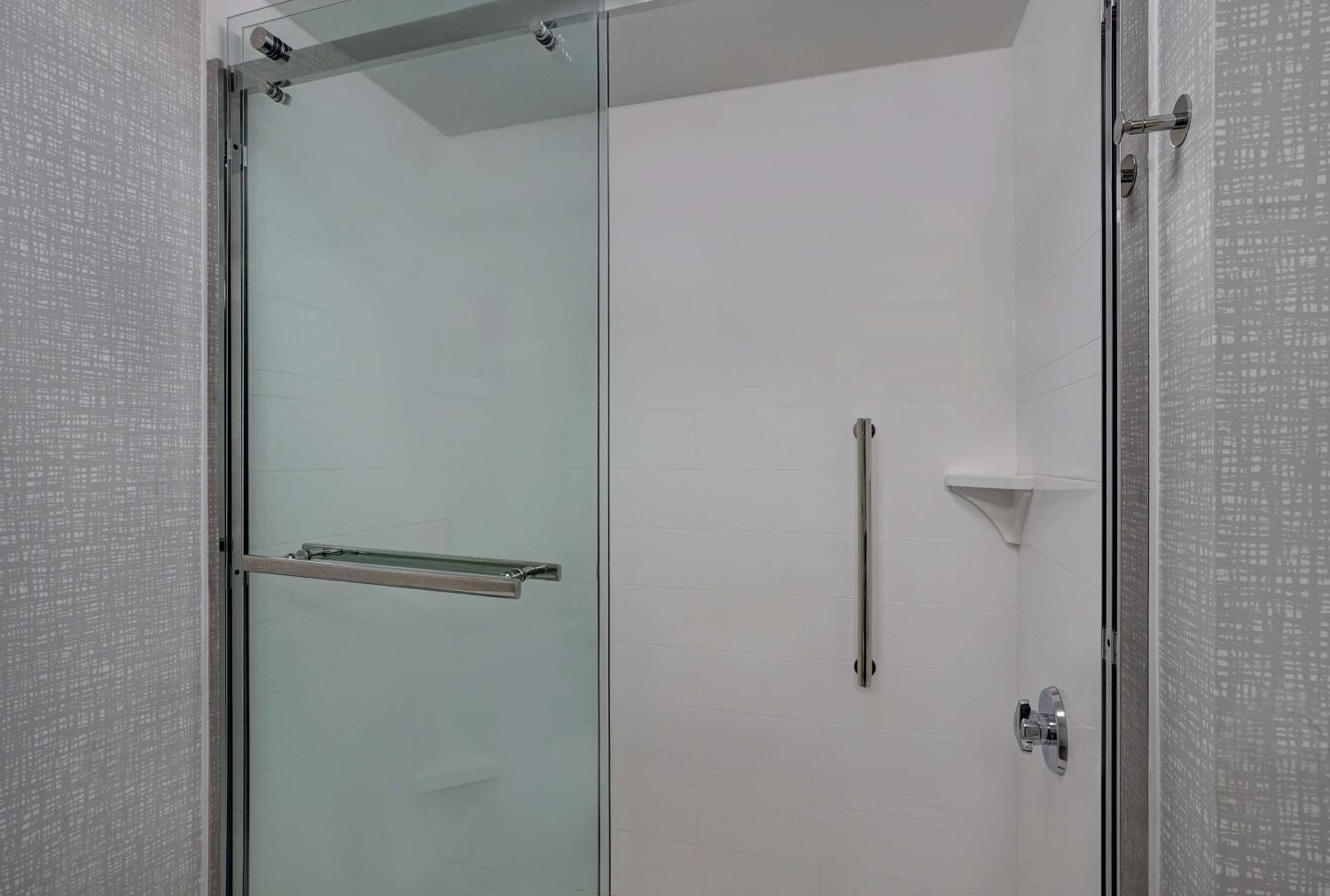 King Studio Suite - Non-Smoking photo 3