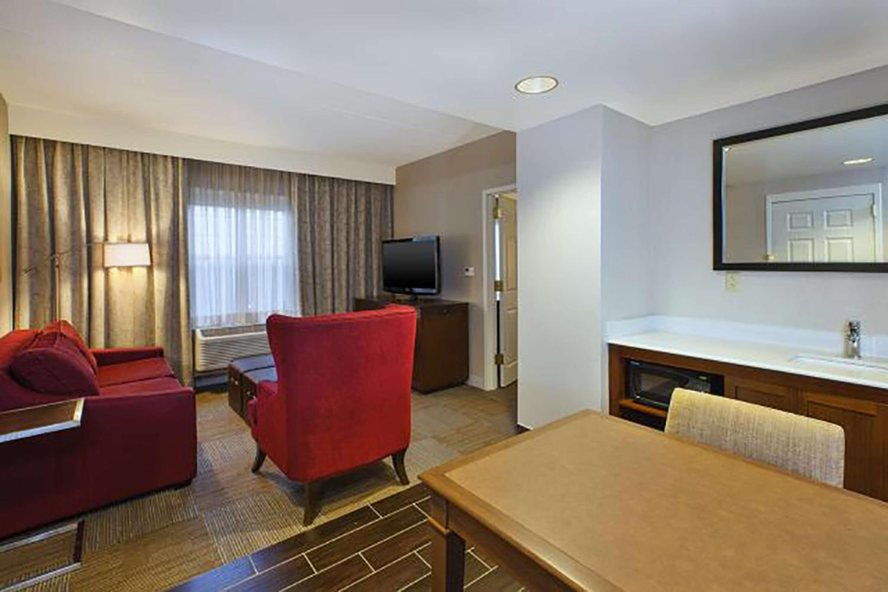 King Suite - Non-Smoking at Hampton Inn & Suites Providence-Warwick Airport in Warwick