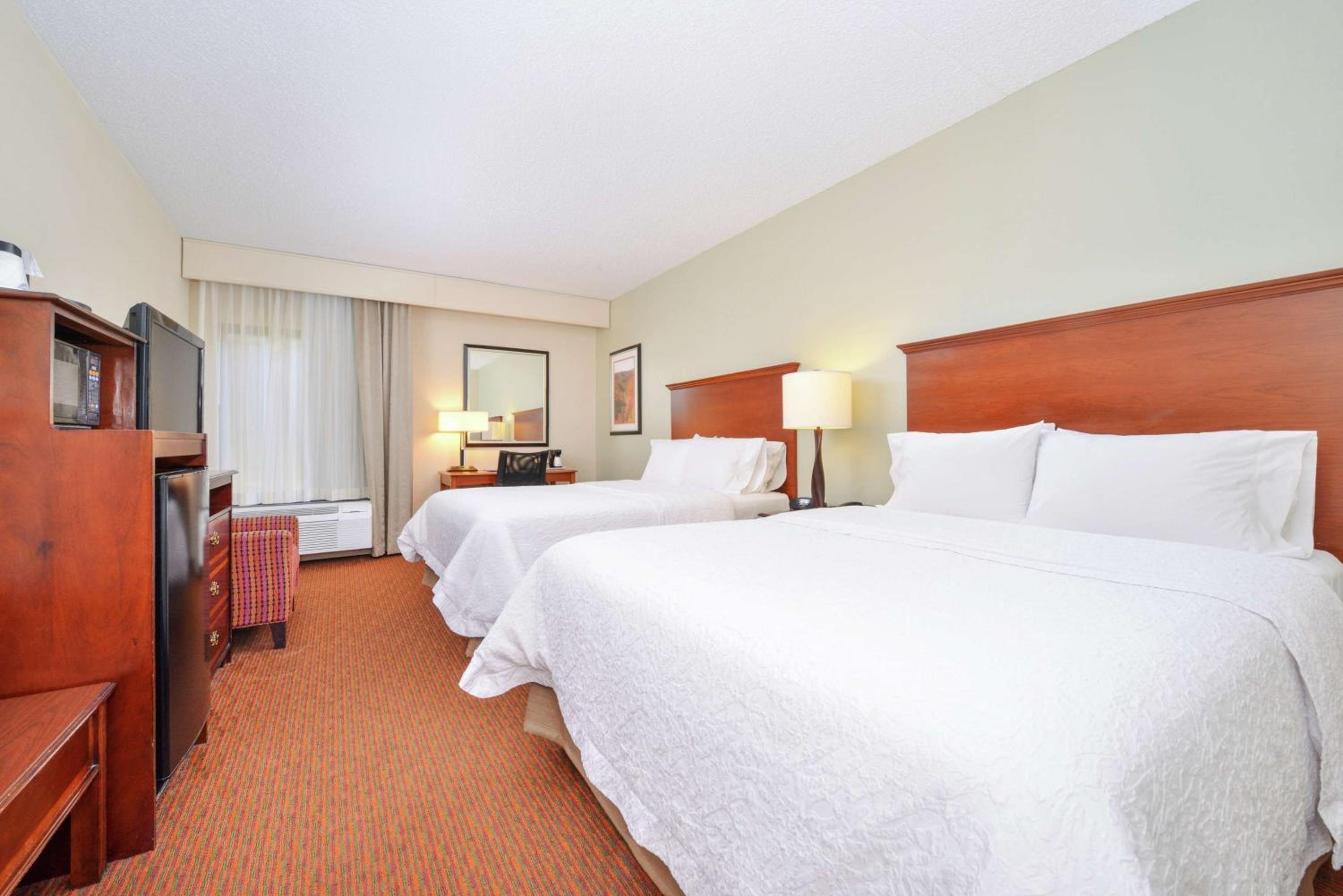 Queen Room with Two Queen Beds - Hearing Access/Non-Smoking - Photo 1