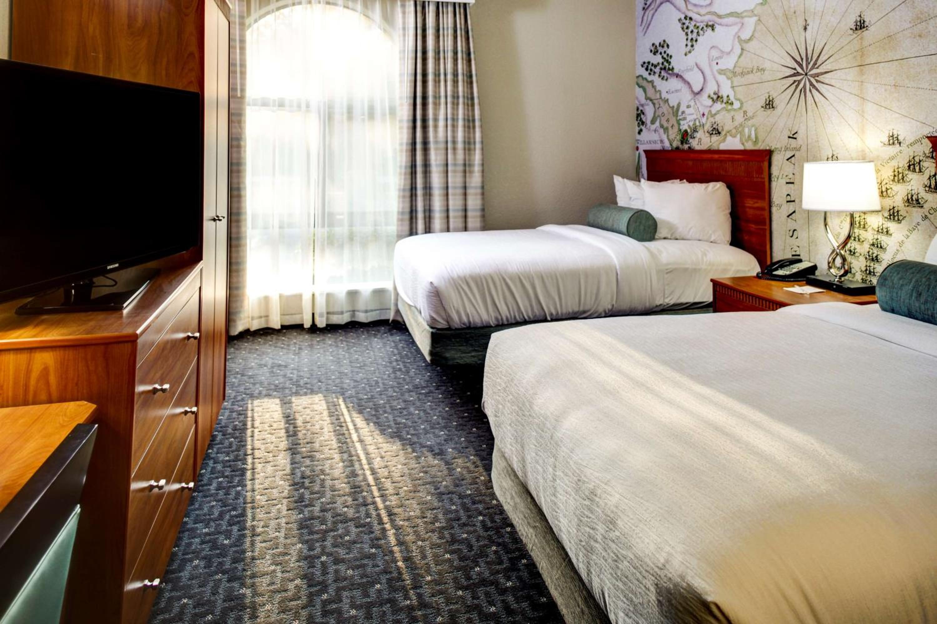 Suite with Two Double Beds - Non-Smoking - Photo 4