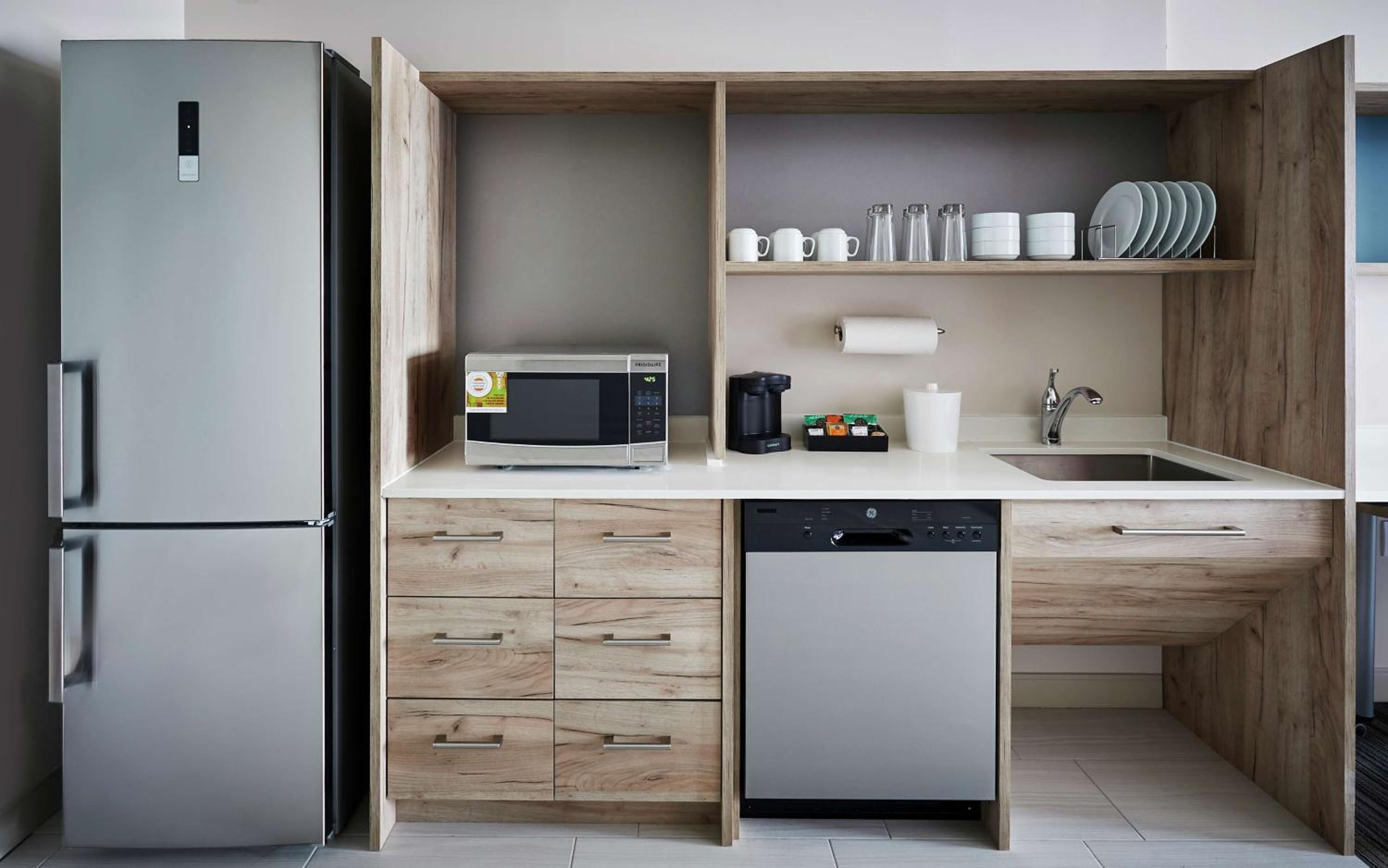 King Studio Suite - Mobility Access/Non-Smoking - Photo 3