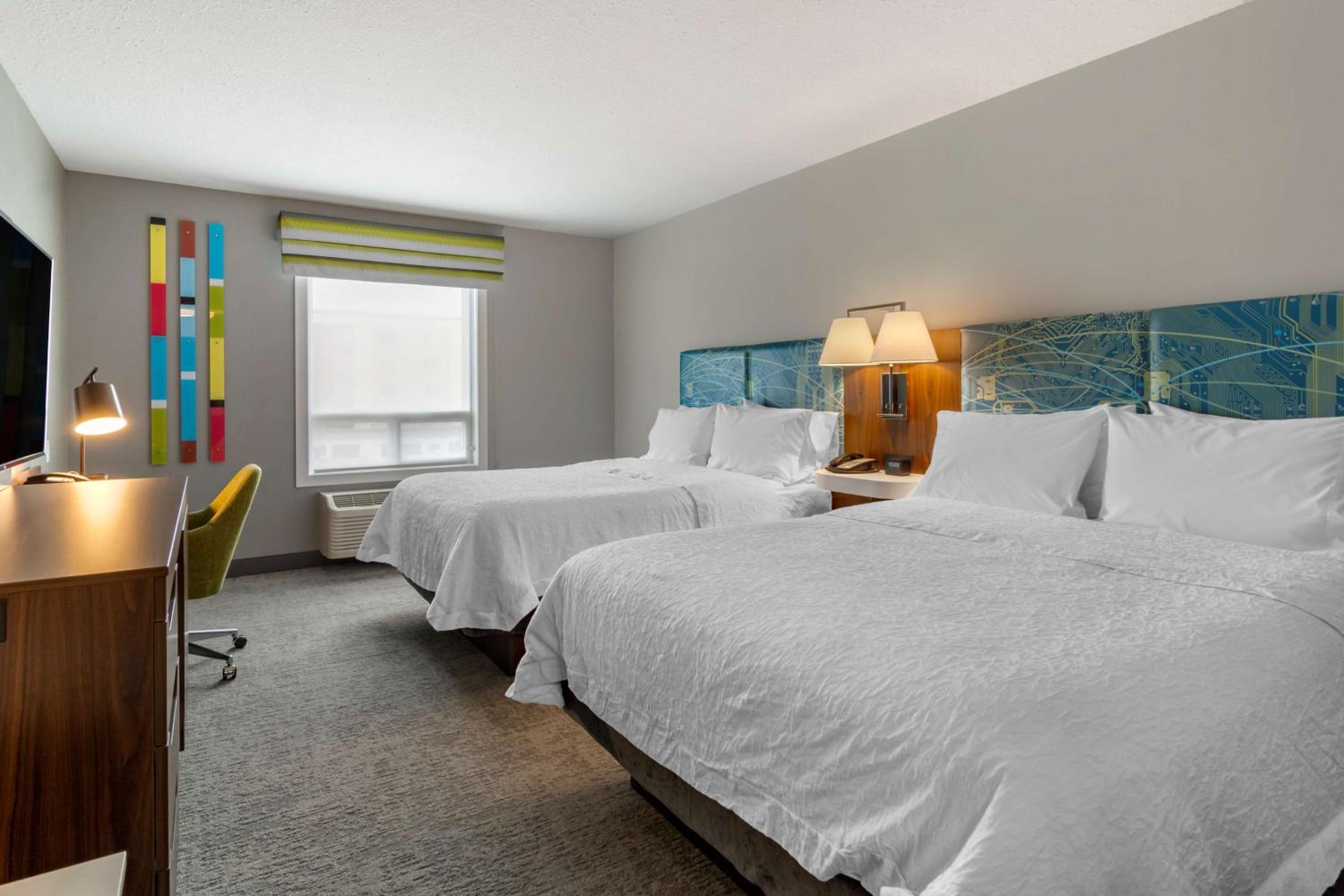 Room with Two Queen Beds - Non-Smoking - Photo 1