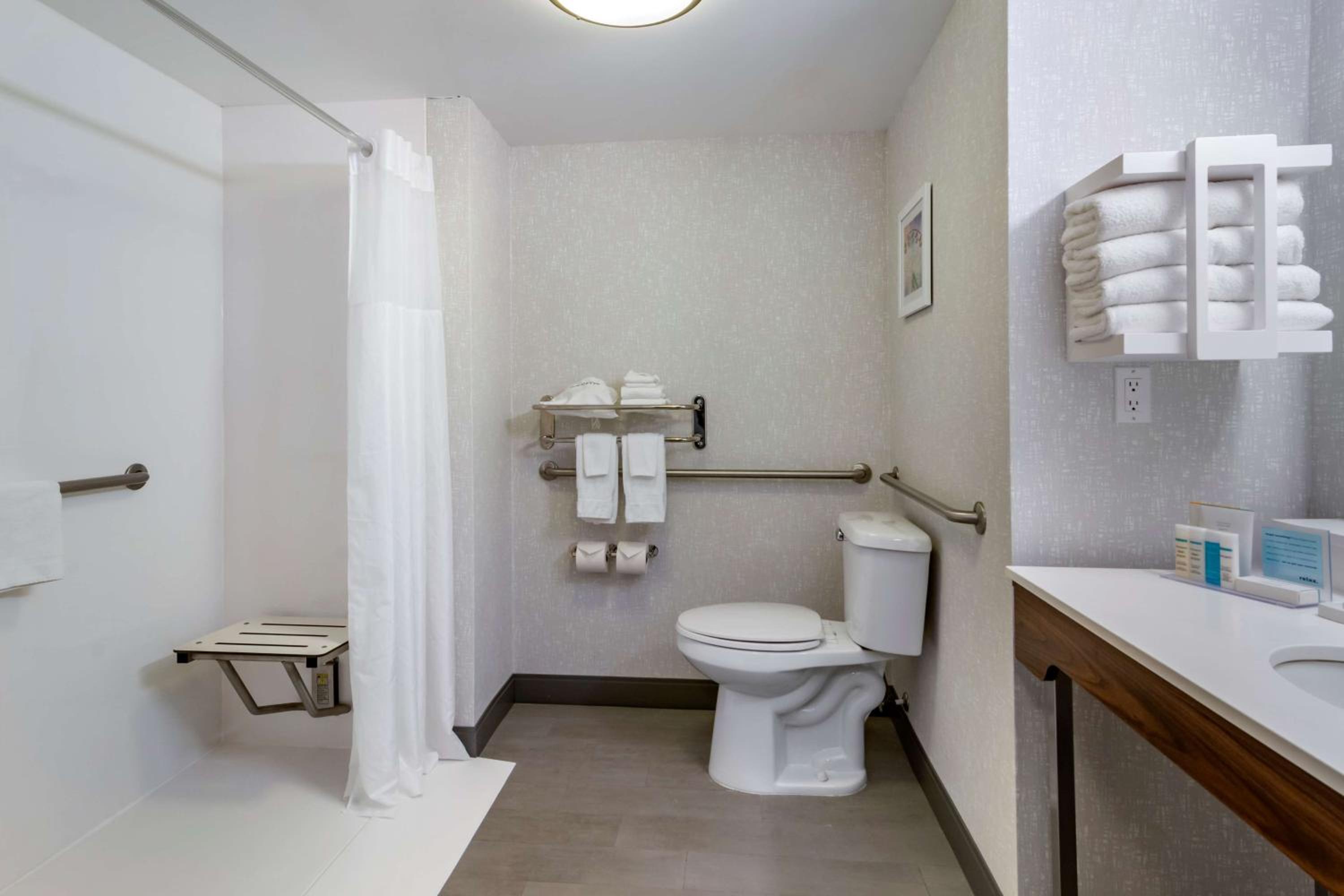 King Room - Disability Access/Non-Smoking - Photo 2