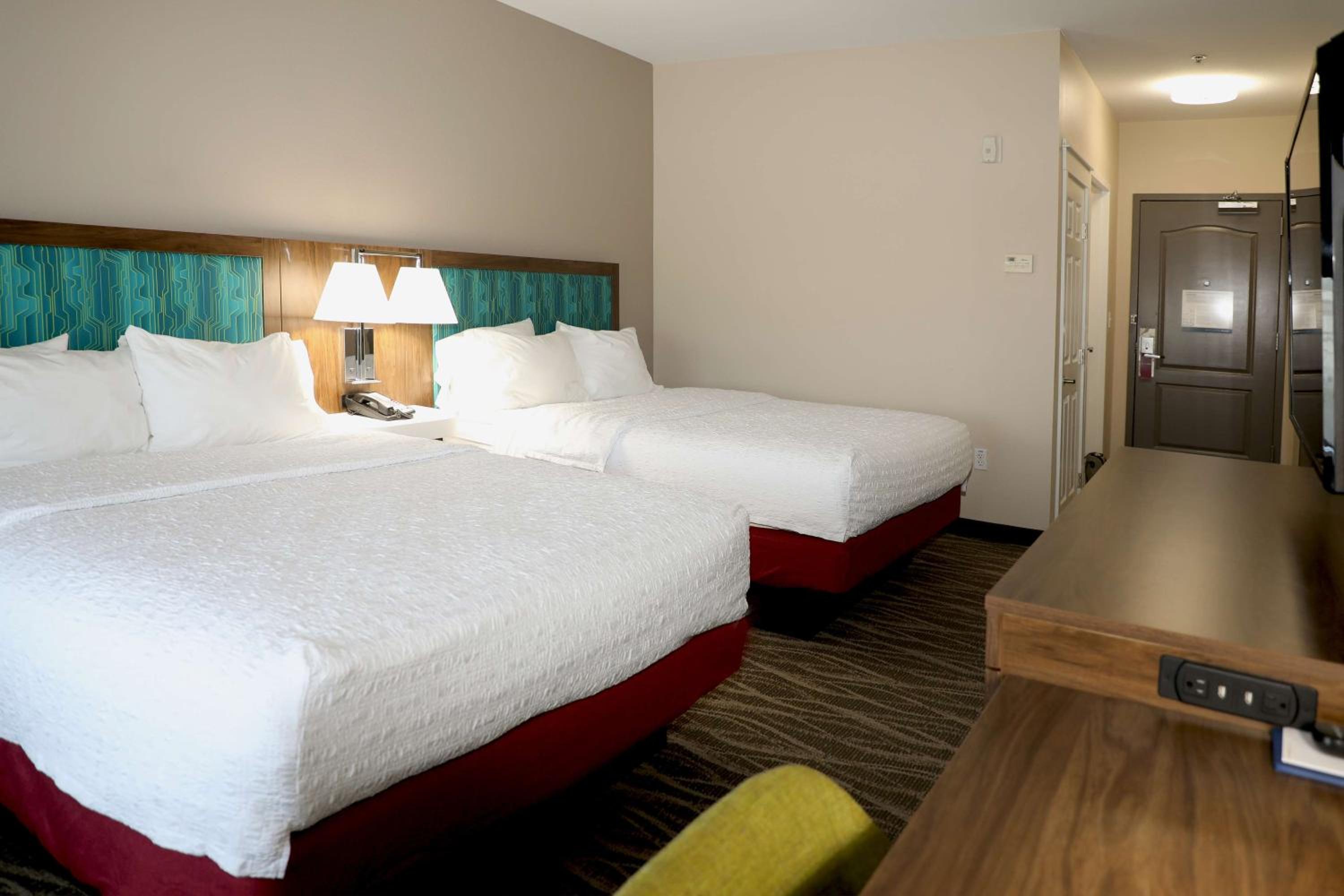 Room with Two Queen Beds - Non-Smoking