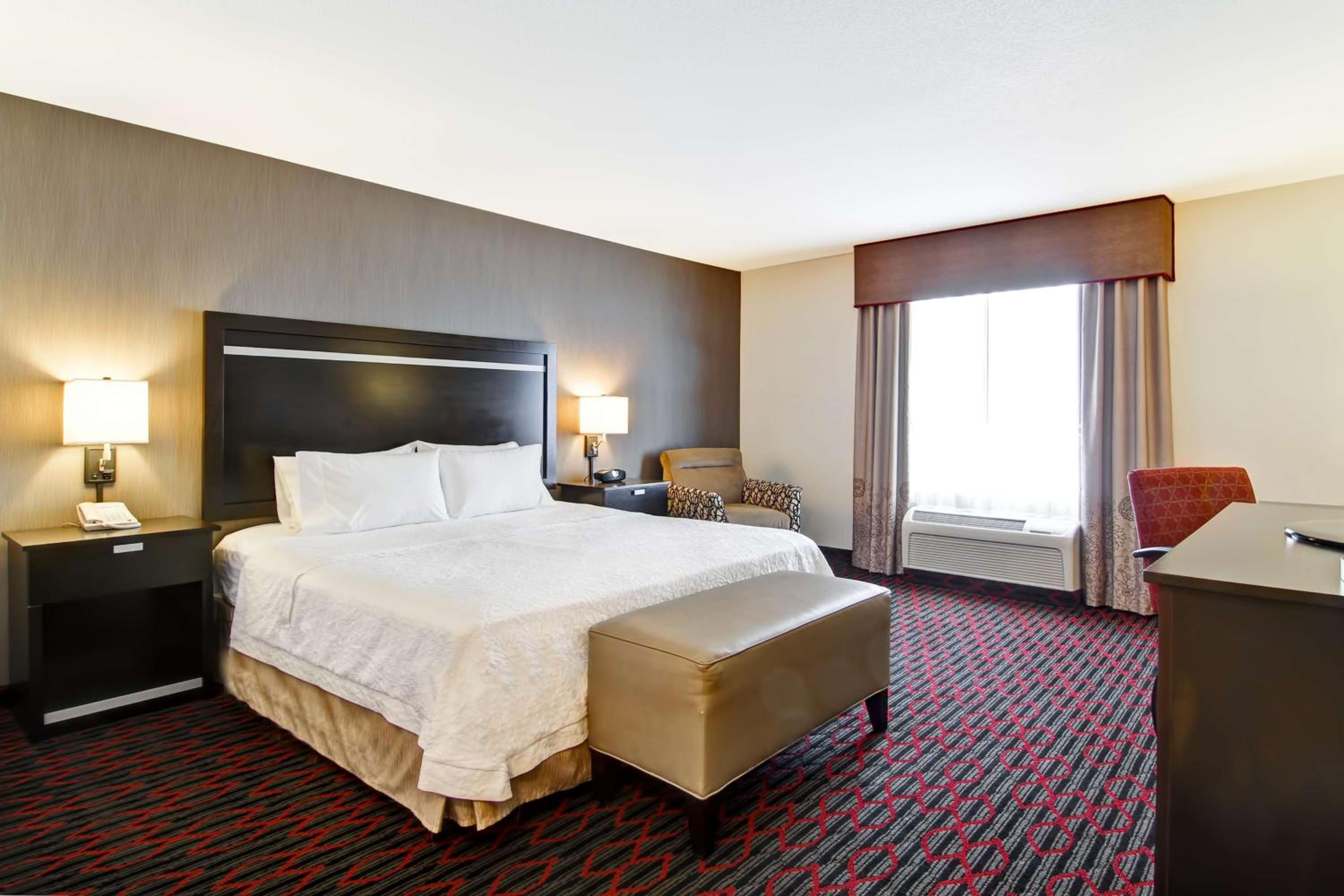 King Room - Disability Access/Non-Smoking - Photo 4