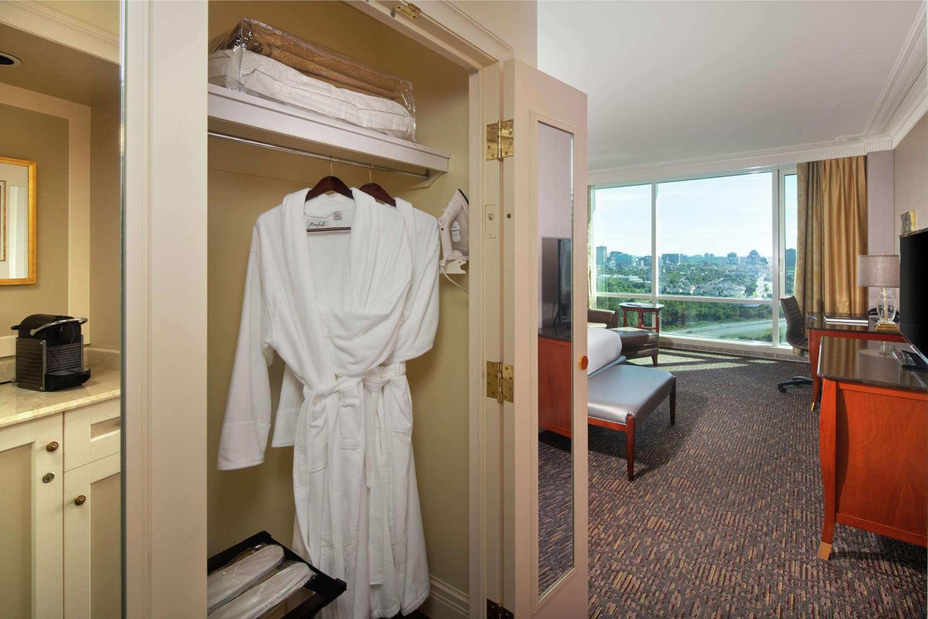 Executive King Room - Photo 6