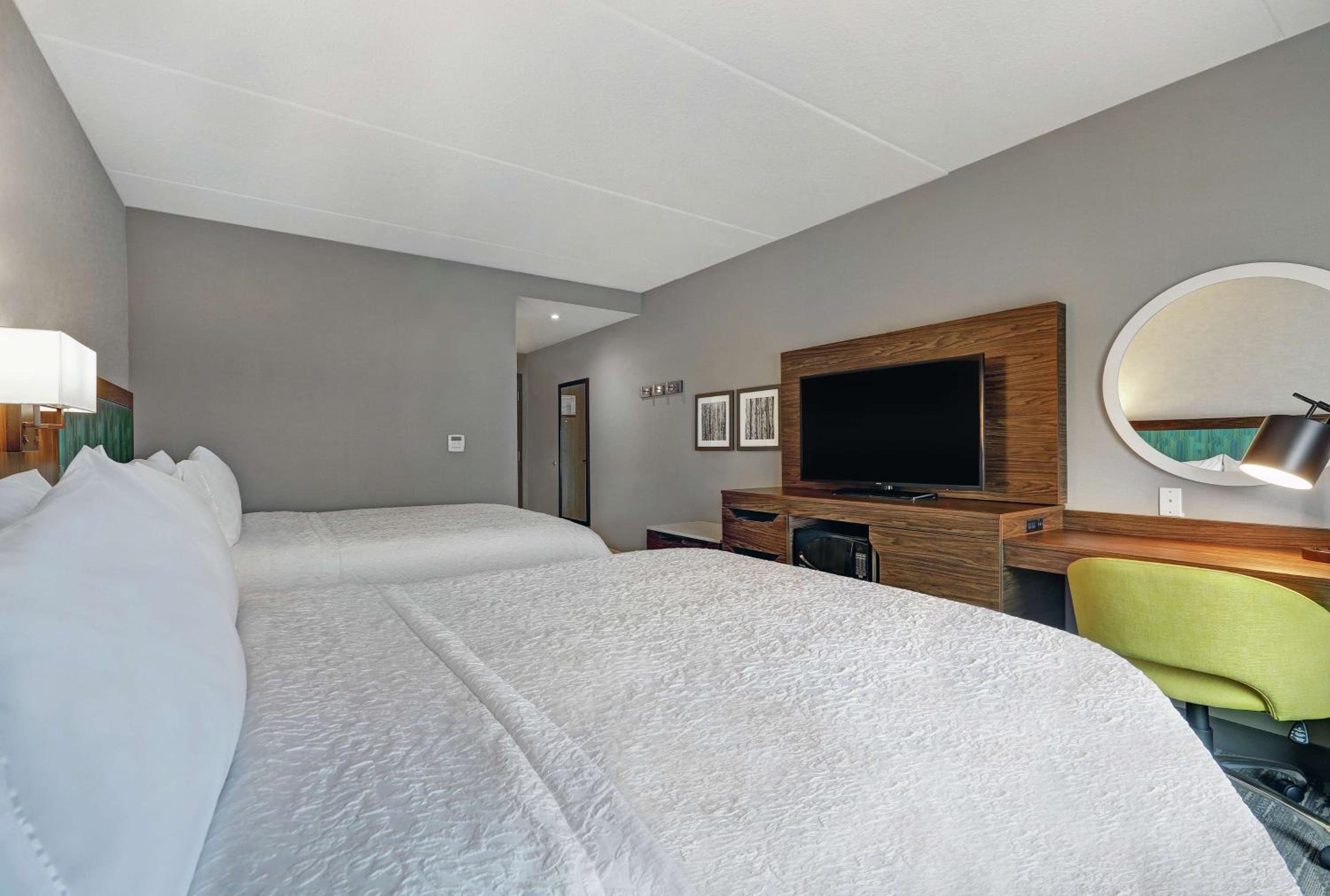 Queen Room with Two Queen Beds - Photo 1