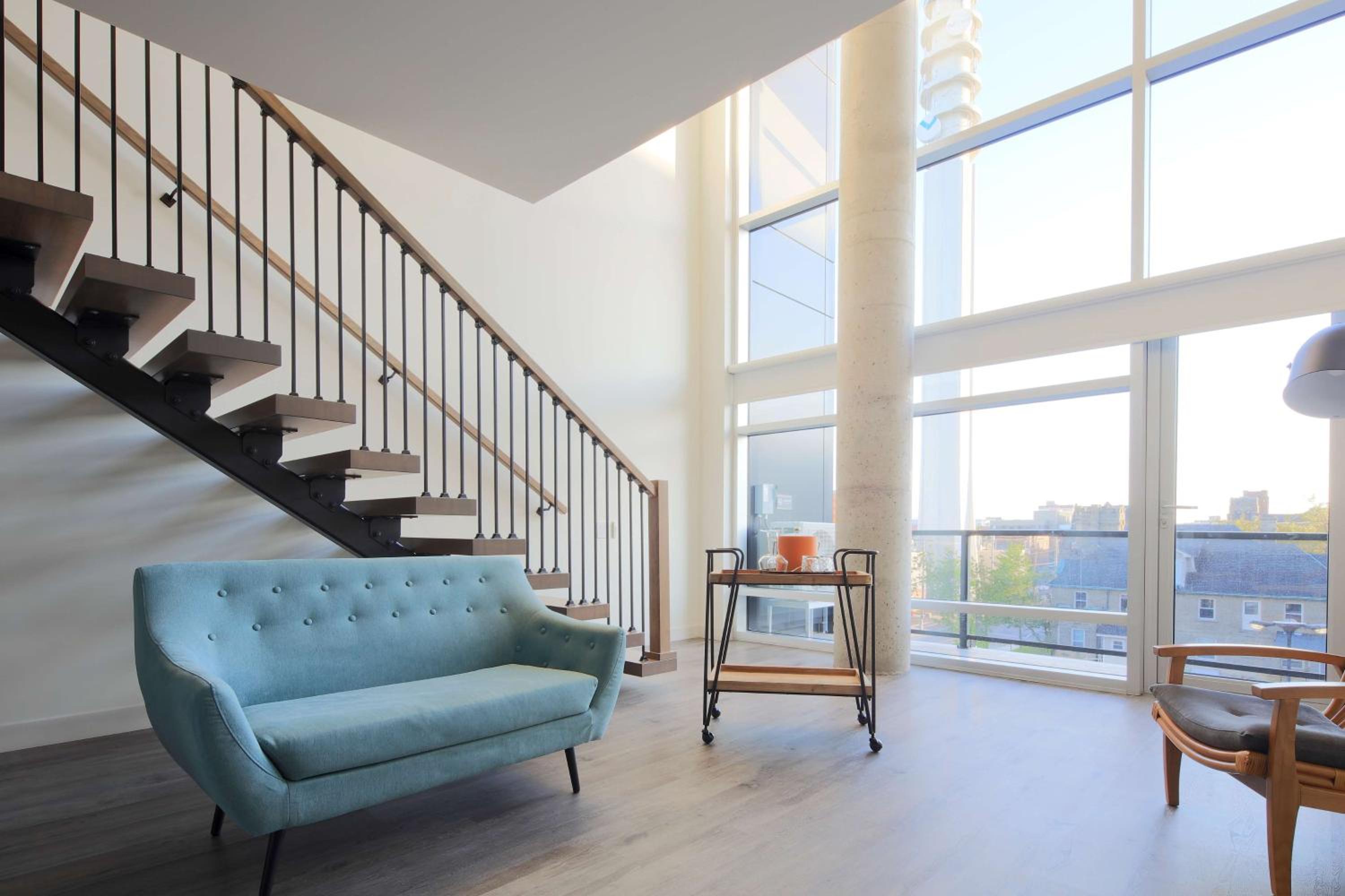 Two-Level King Suite with Balcony and Kitchen - Photo 3