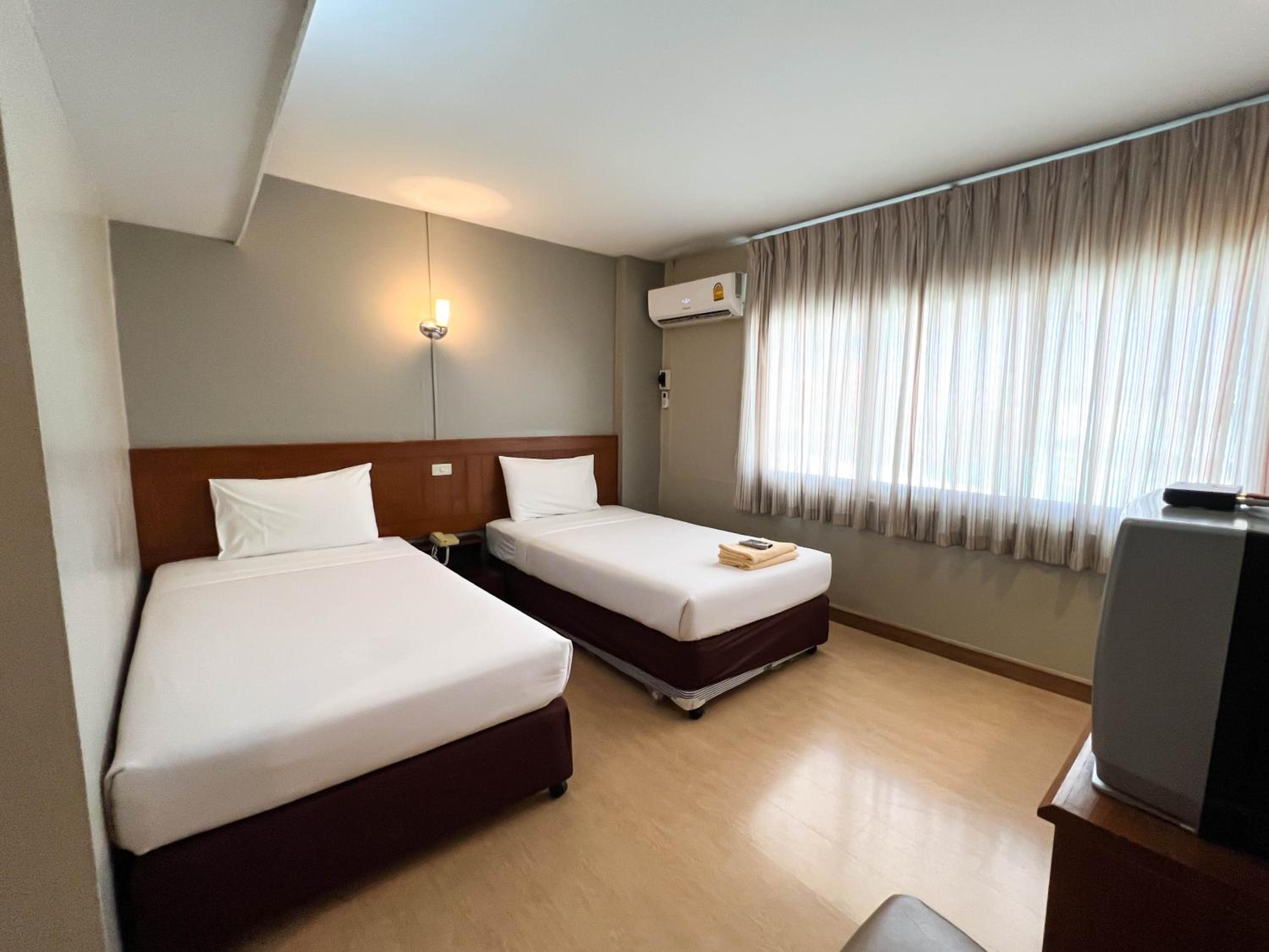Standard Twin Room photo 1