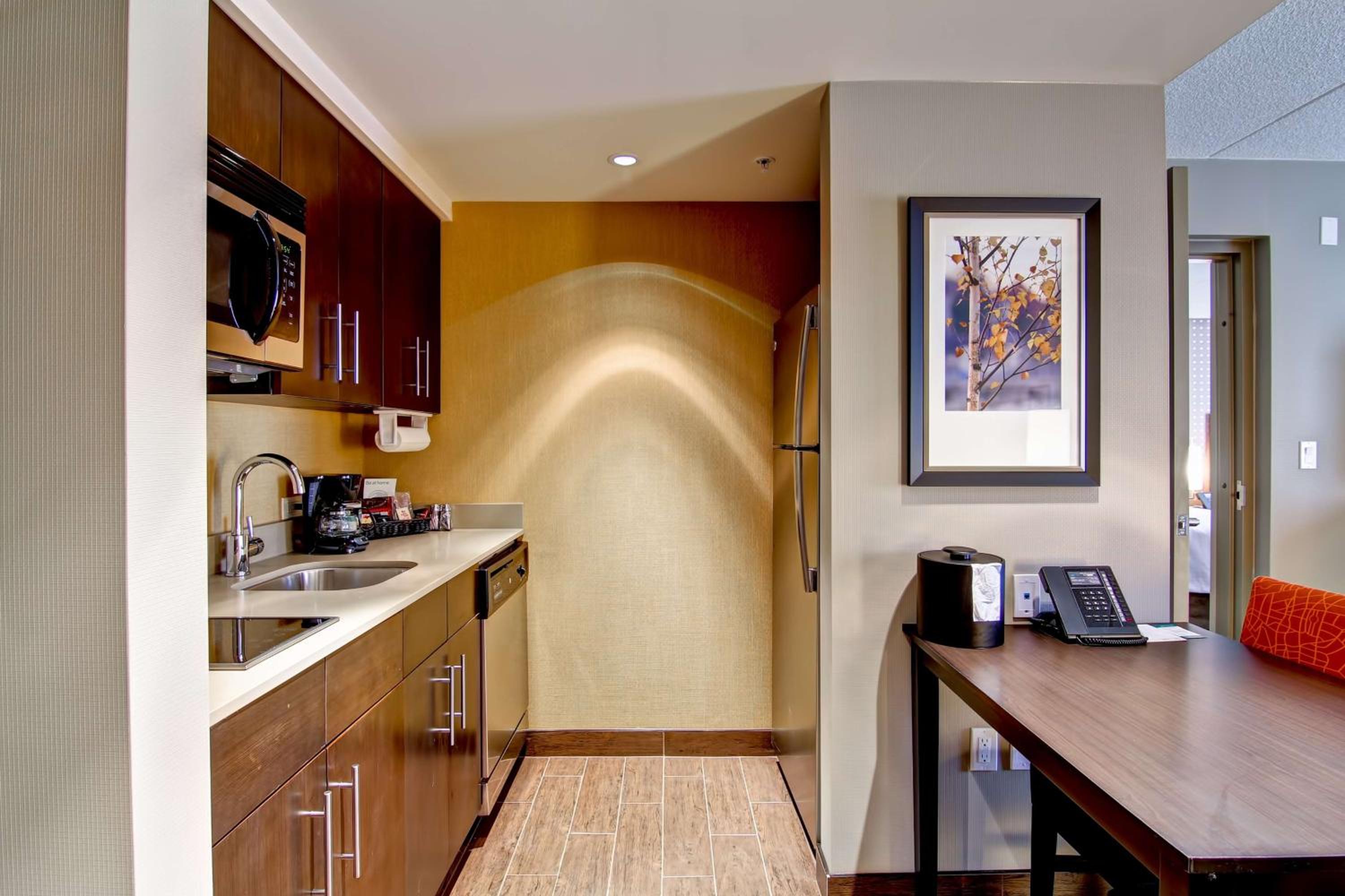Two-Bedroom Suite photo 3