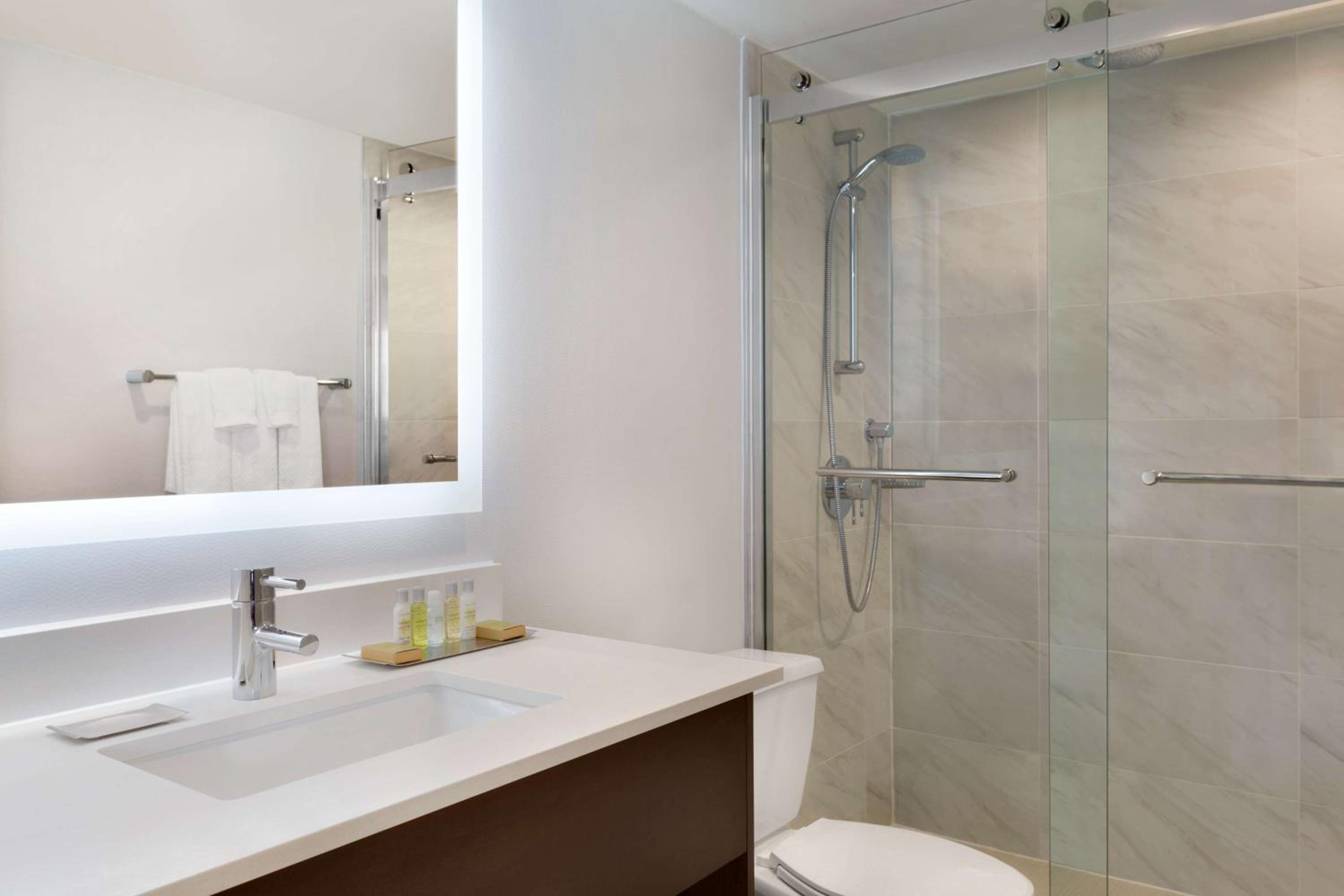 King Studio Suite