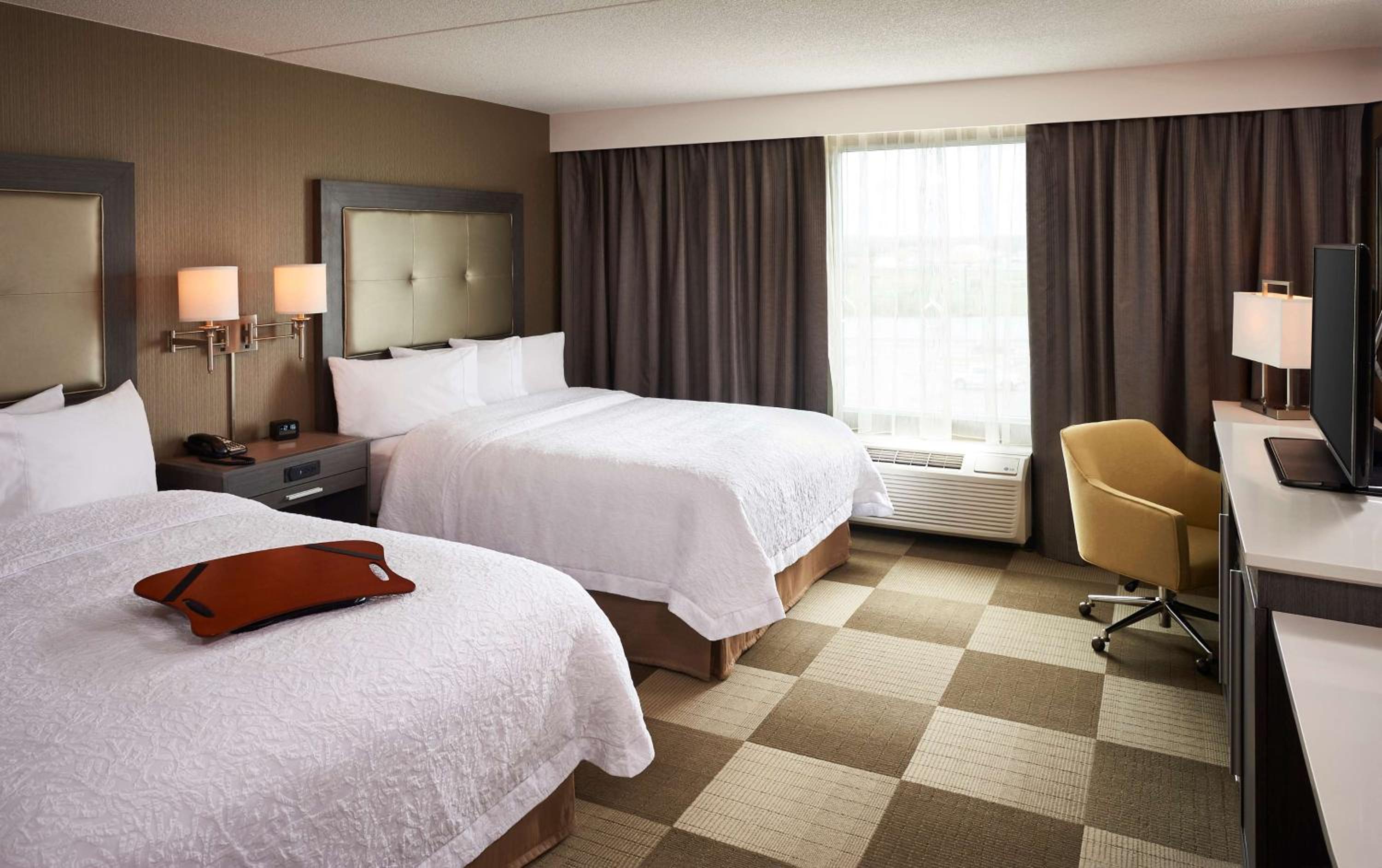 Queen Room with Two Queen Beds - Non-Smoking photo 1
