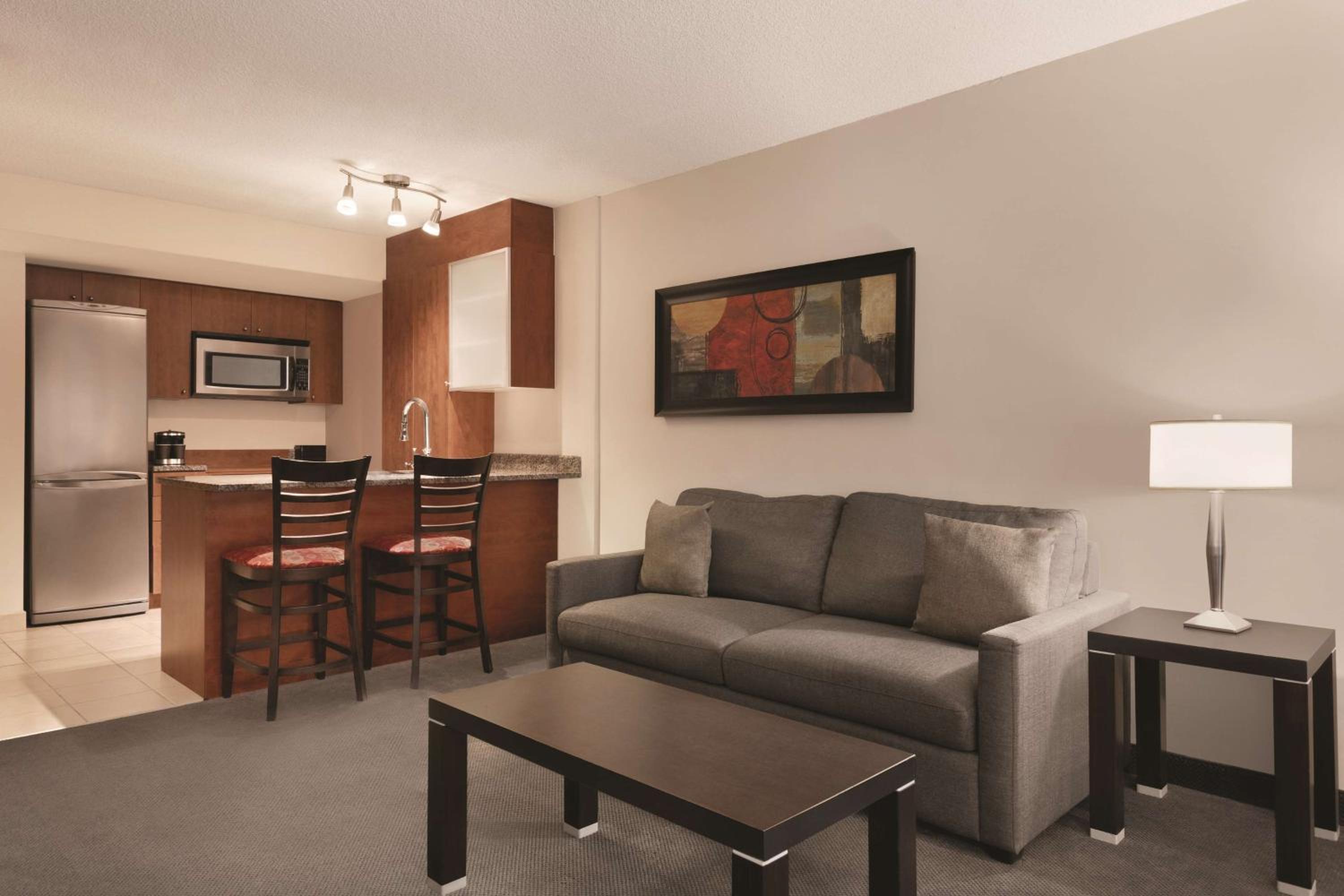 King Suite - Non-Smoking - Photo 1