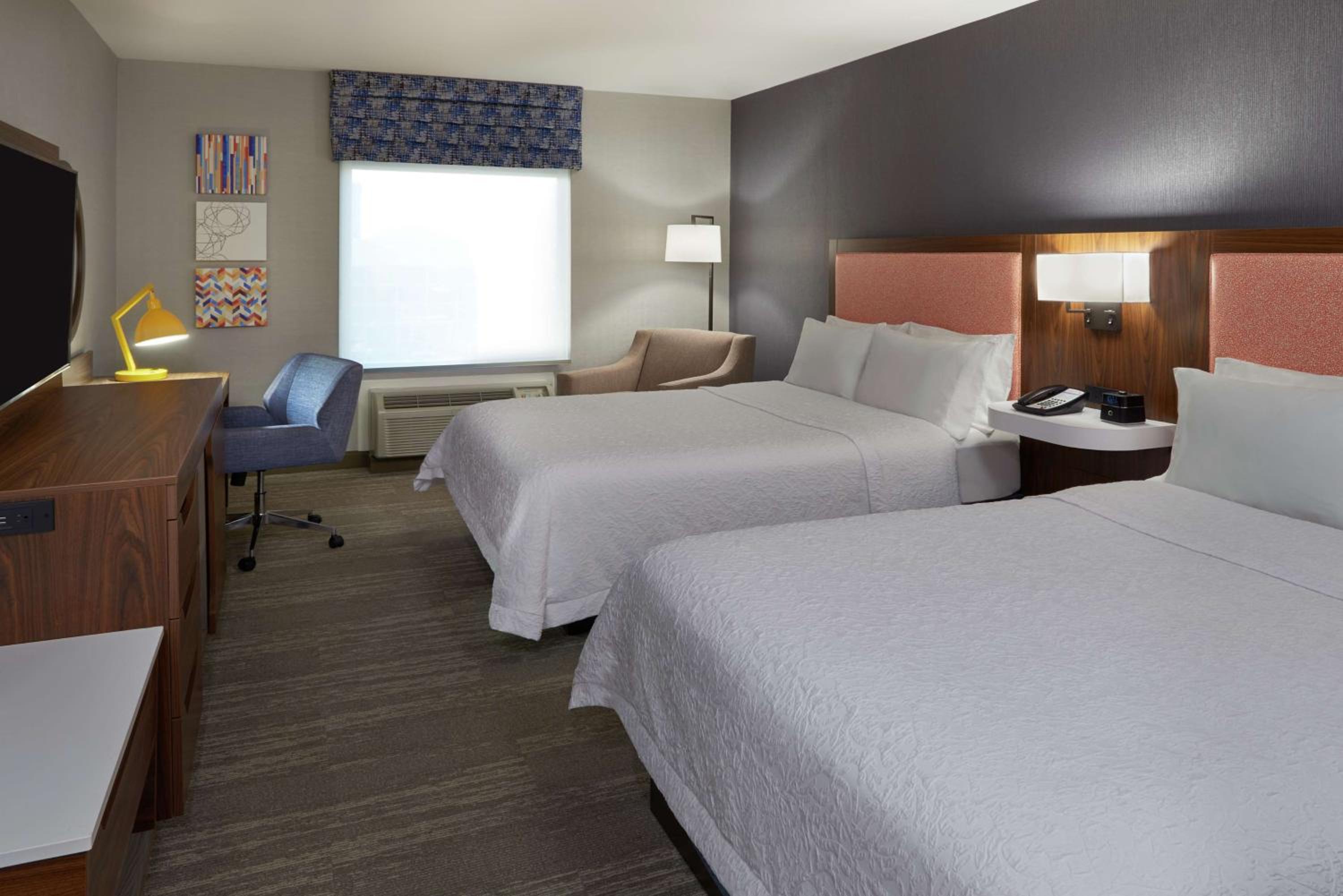 Room with Two Queen Beds - Non-Smoking - Photo 1