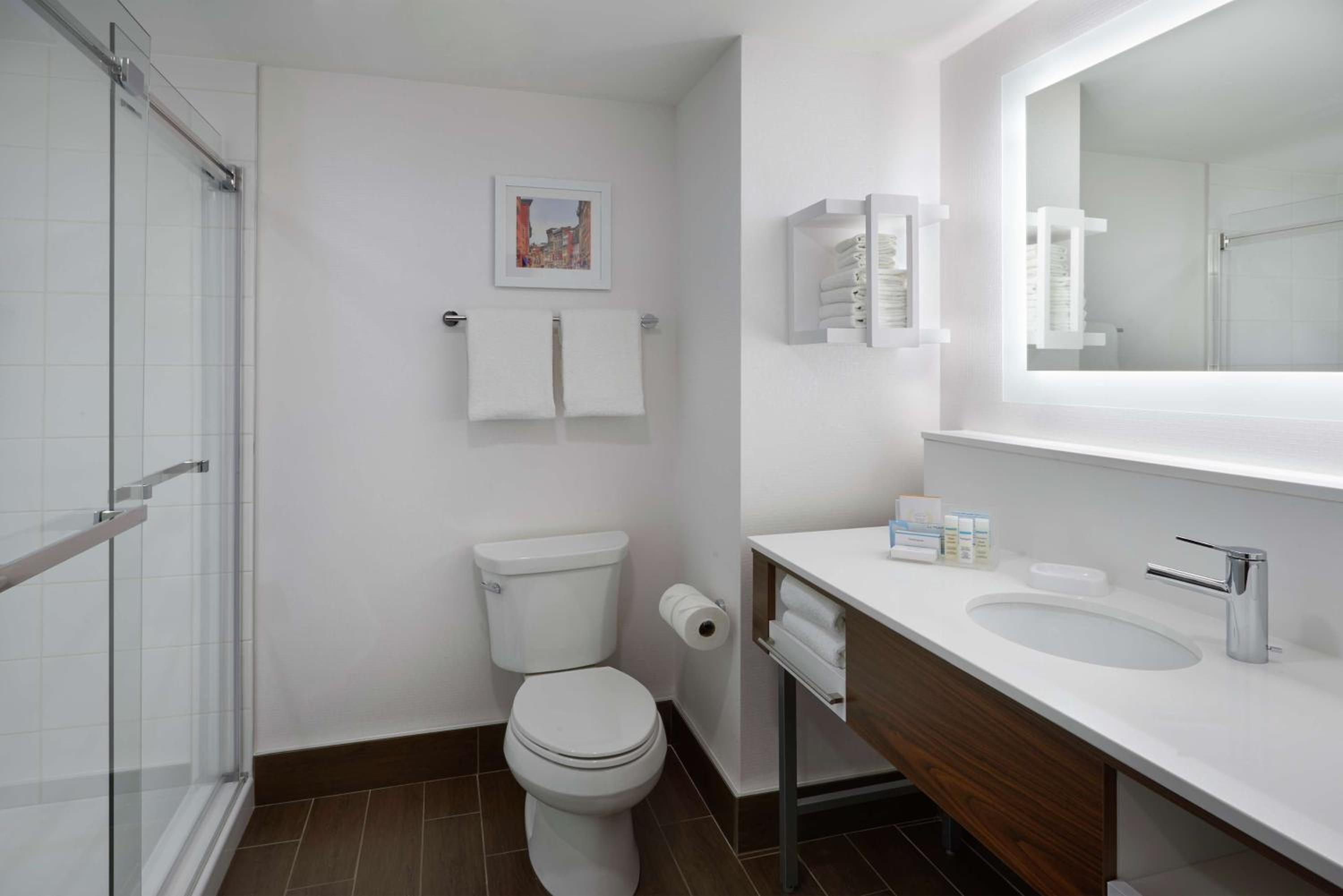 King Studio Suite - Non-Smoking - Photo 5
