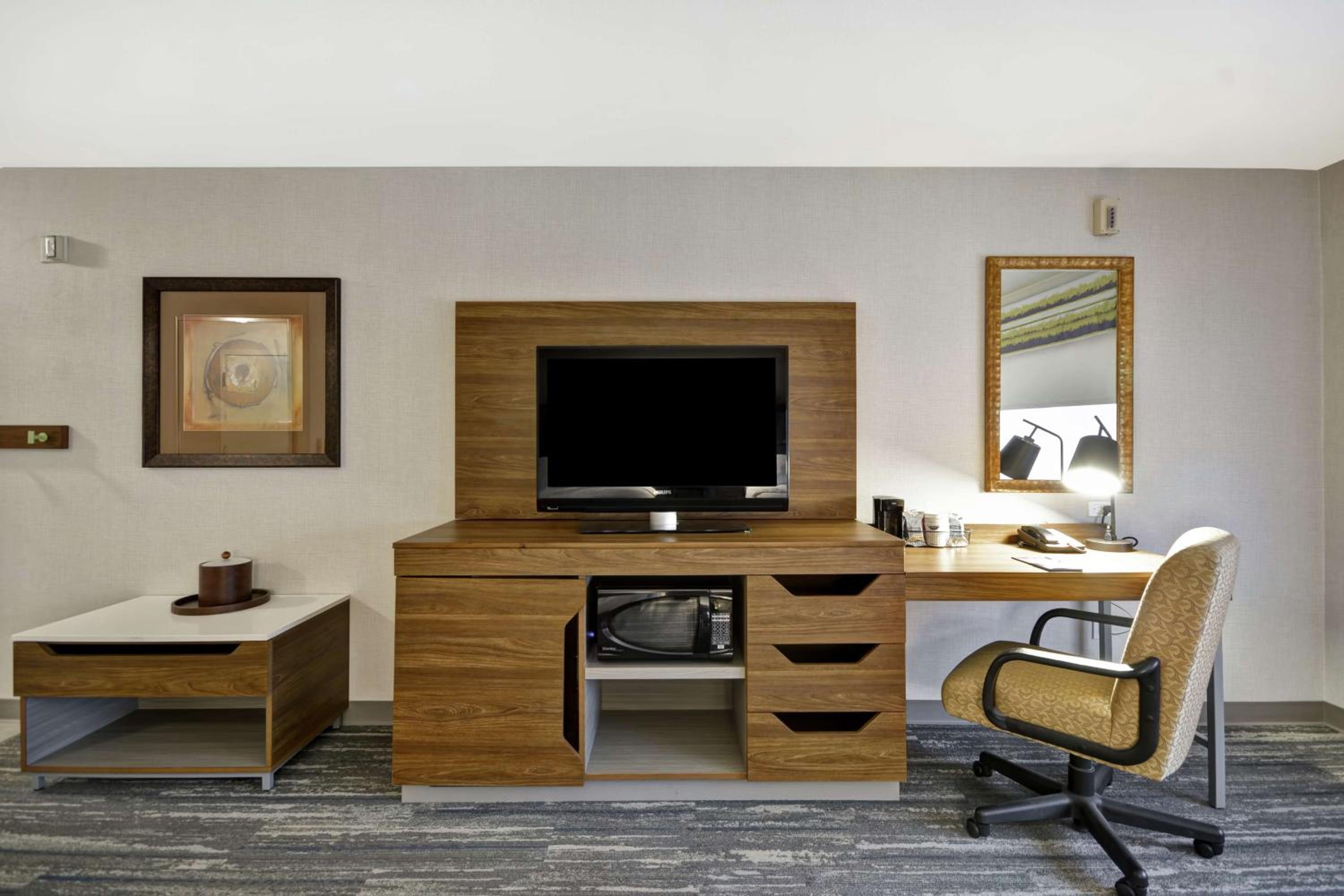 Queen Room with Two Queen Beds - Mobility and Hearing Access/Non-Smoking - Photo 1