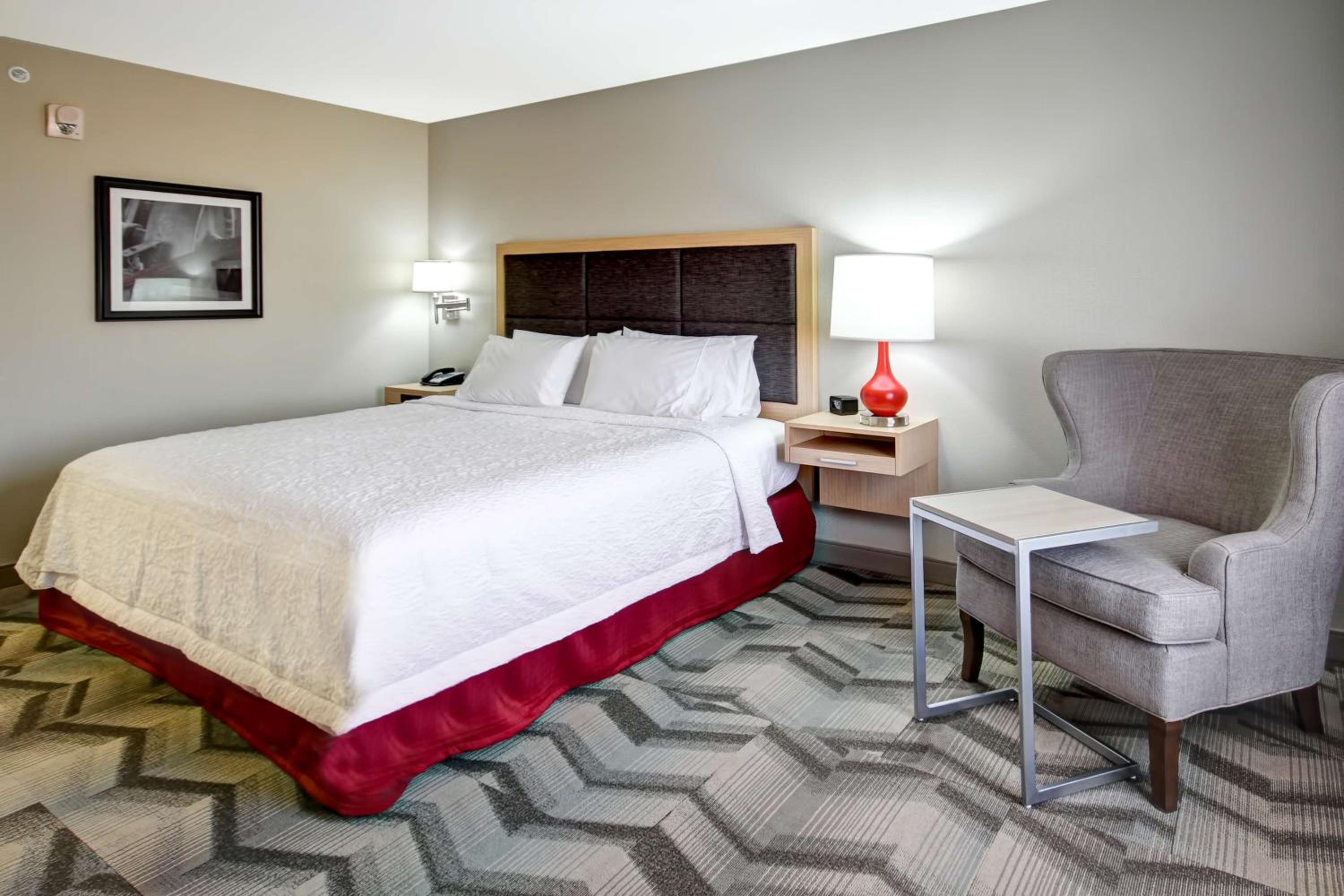 Hampton Inn & Suites - Medicine Hat, Photo 2