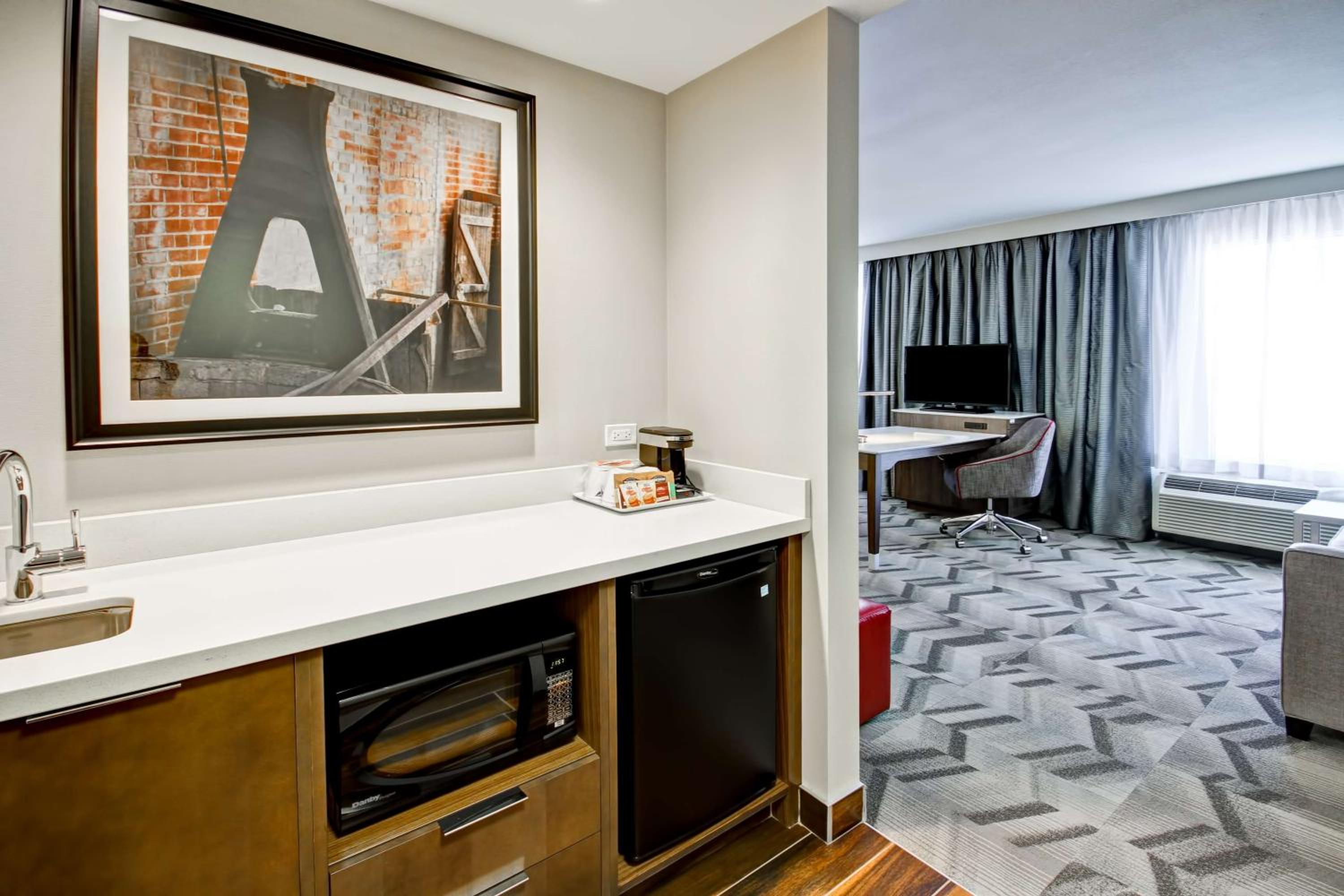 King Studio Suite - Non Smoking photo 2