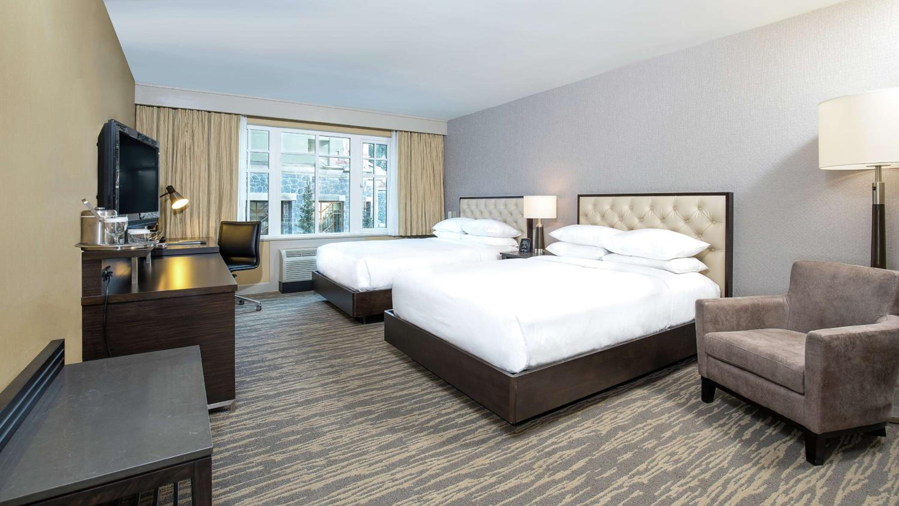 Superior Room with Two Double Beds - Photo 6