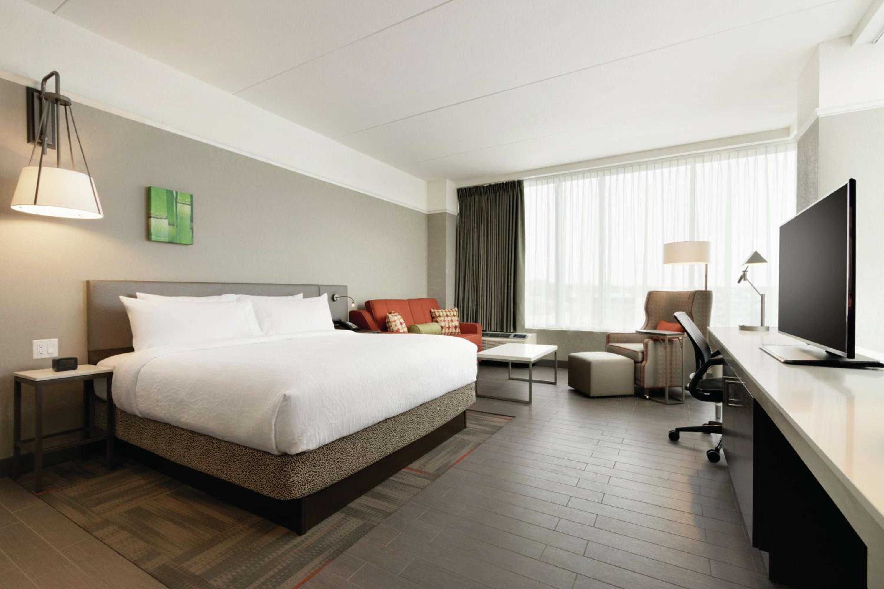 King Corner Suite