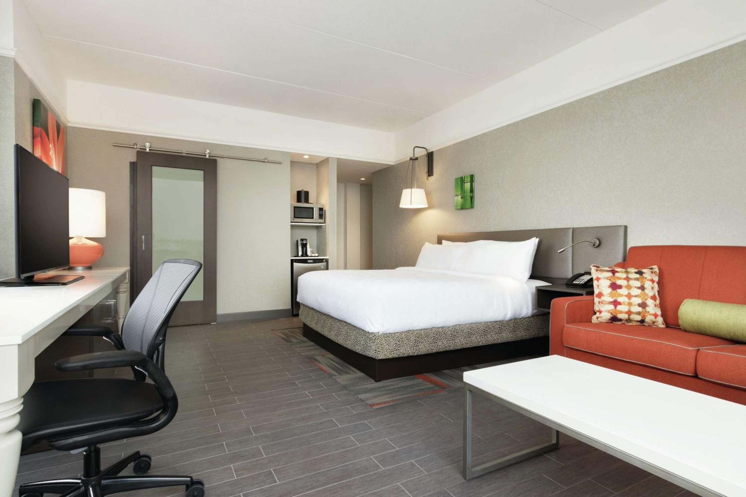 King Corner Suite