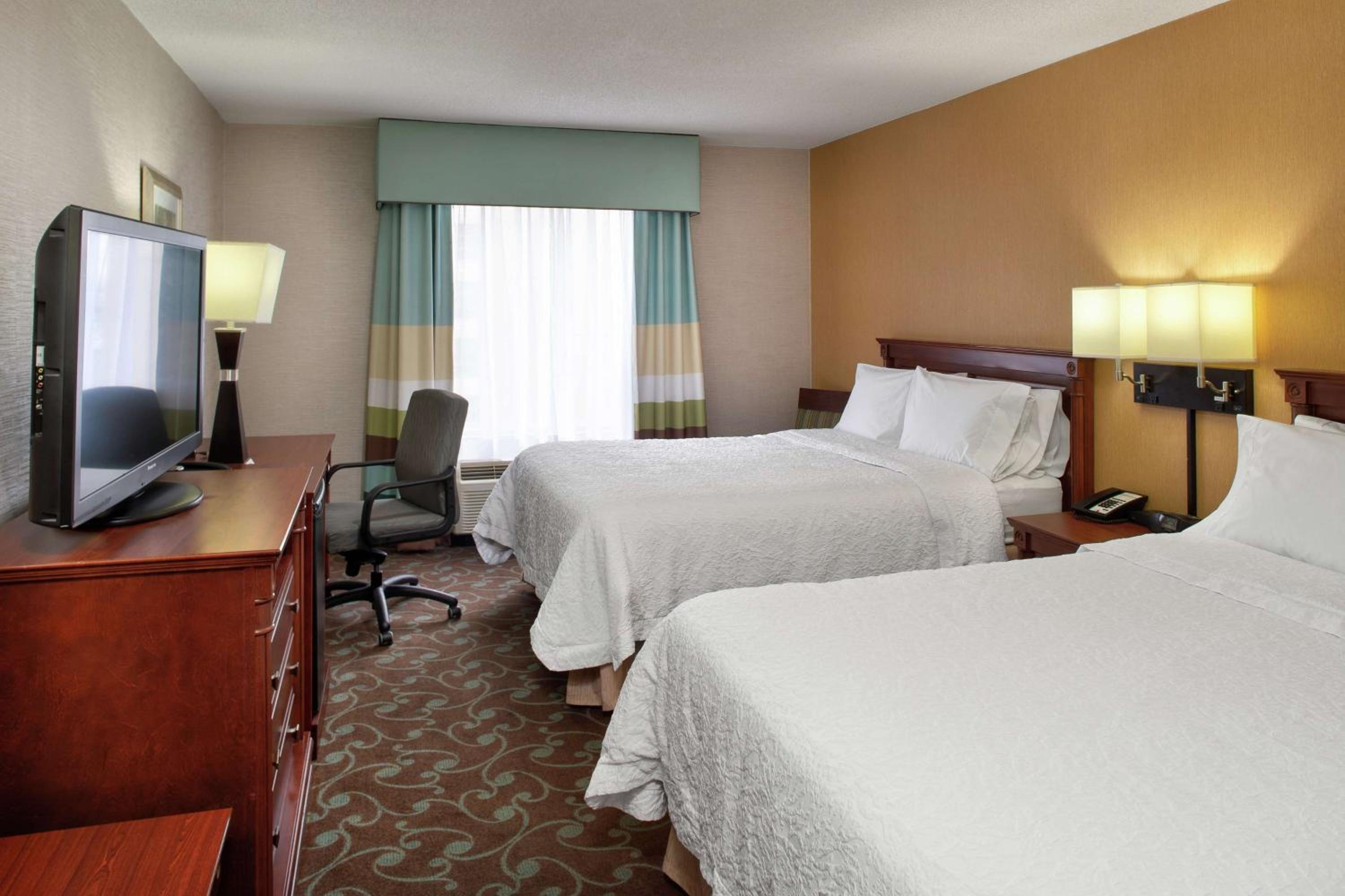 Room with Two Queen Beds - Non-Smoking - Photo 1