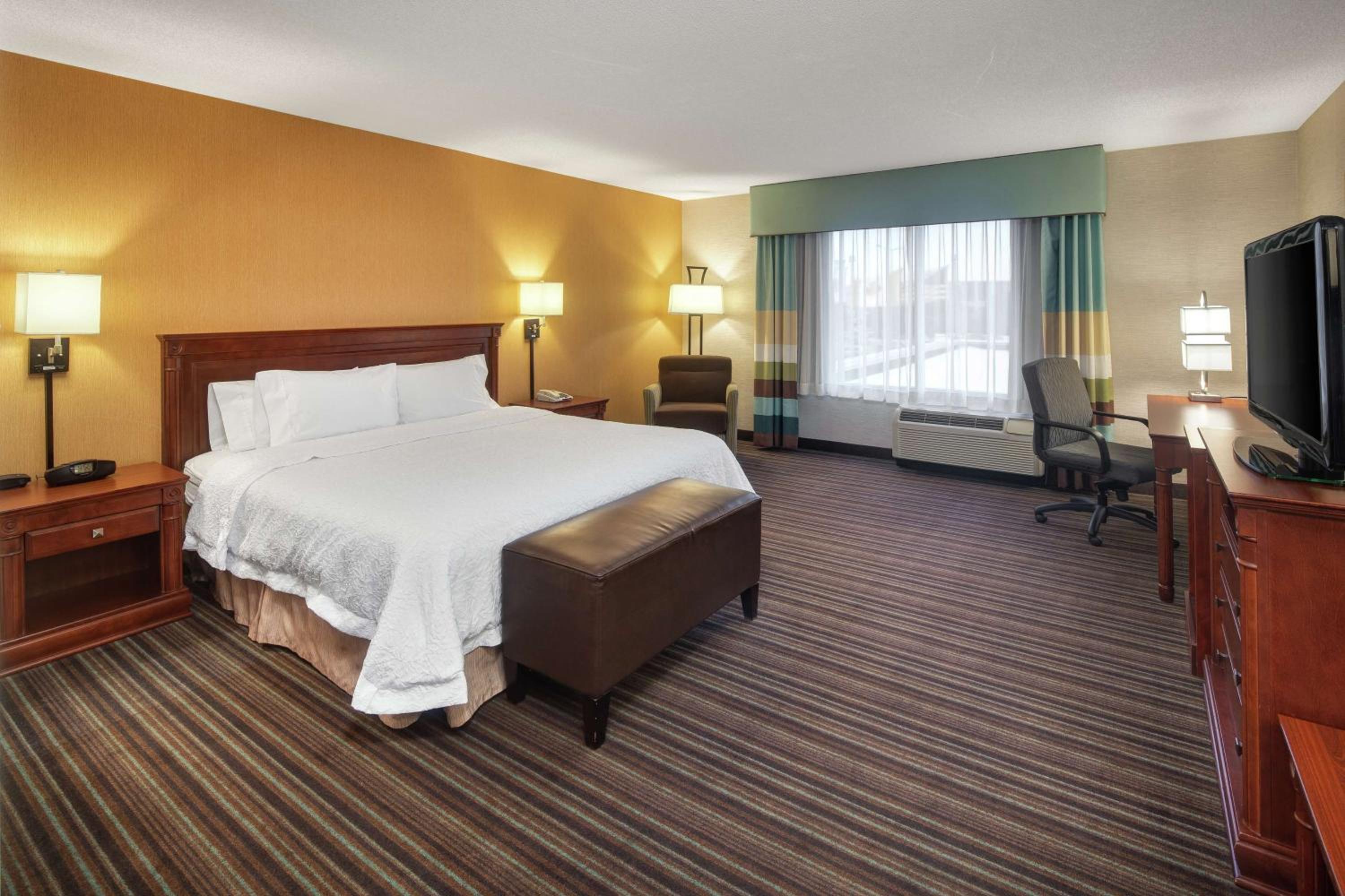King Room - Disability Access/Non-Smoking - Photo 4
