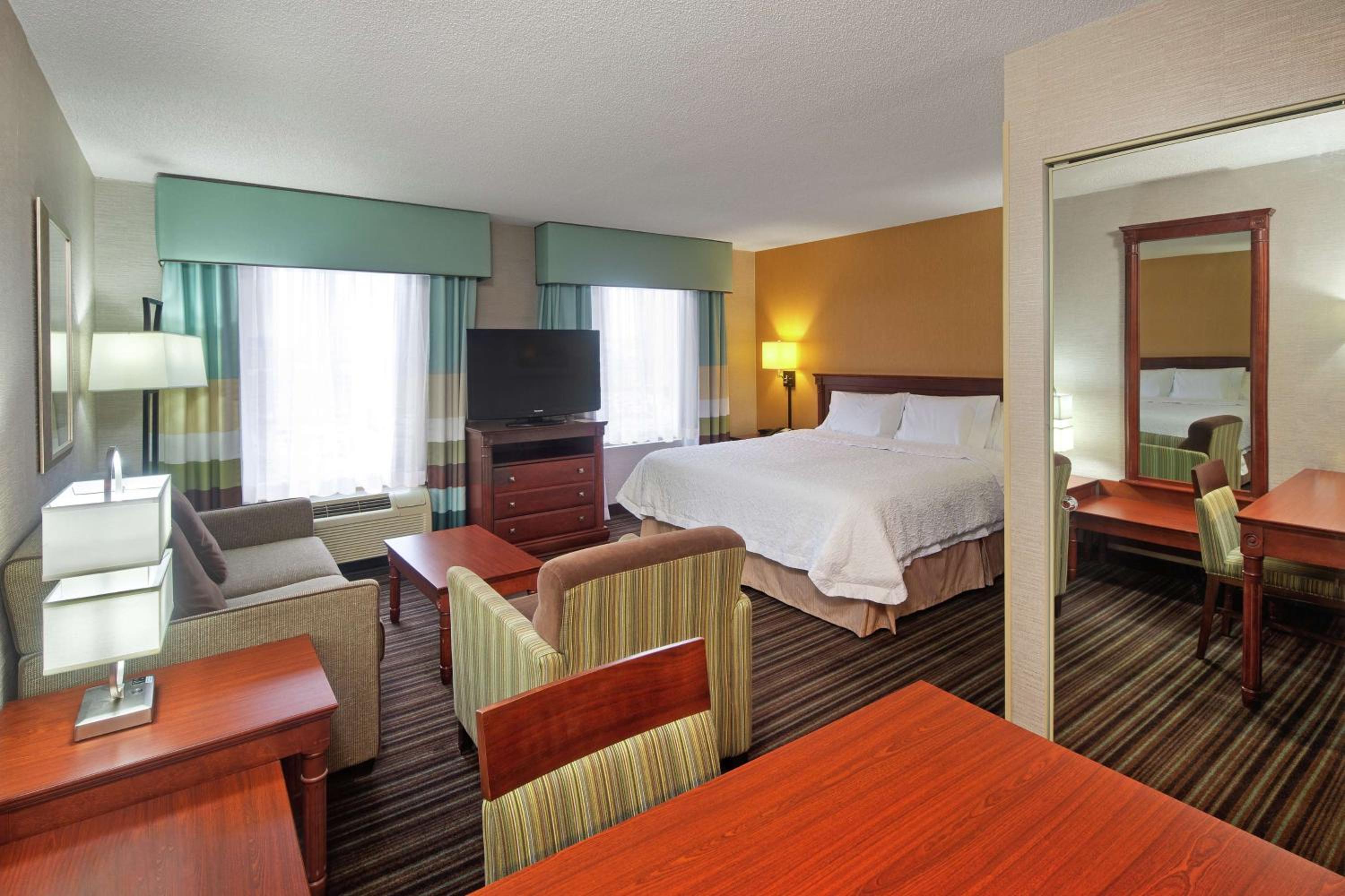 King Studio Suite - Non-Smoking - Photo 1