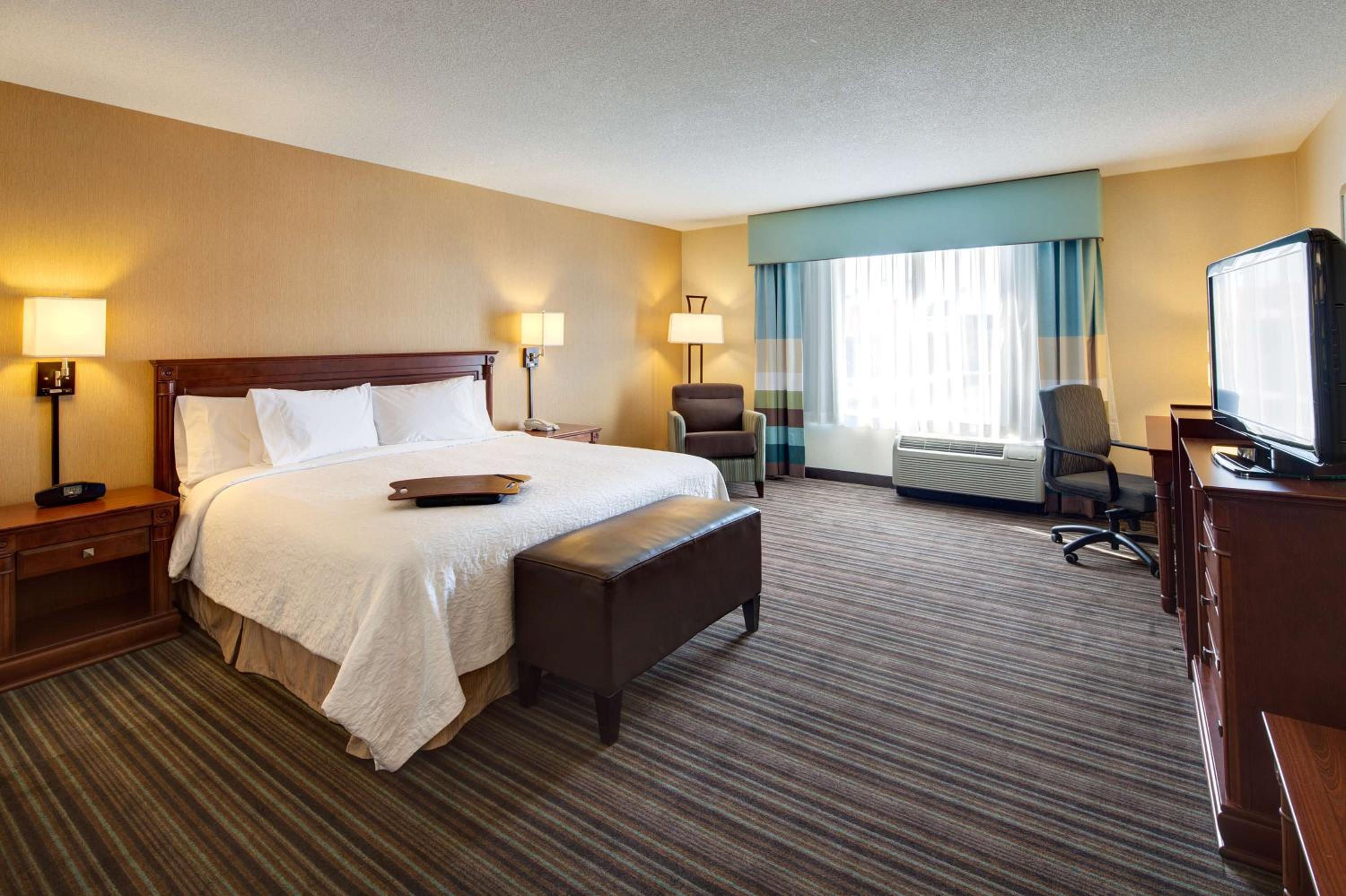 King Room - Disability Access/Non-Smoking - Photo 7
