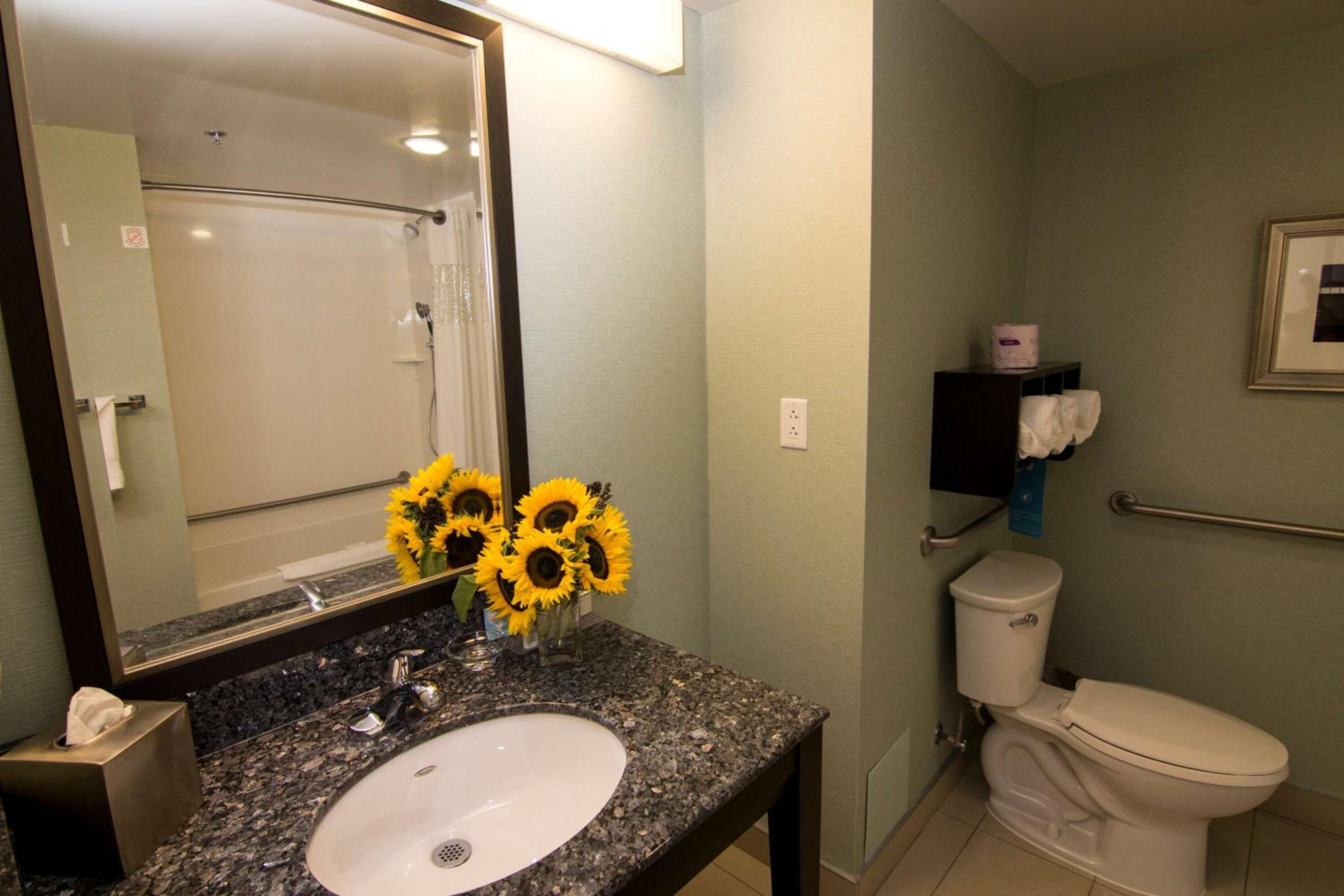 Hampton Inn & Suites by Hilton St. John's Airport, Foto 2