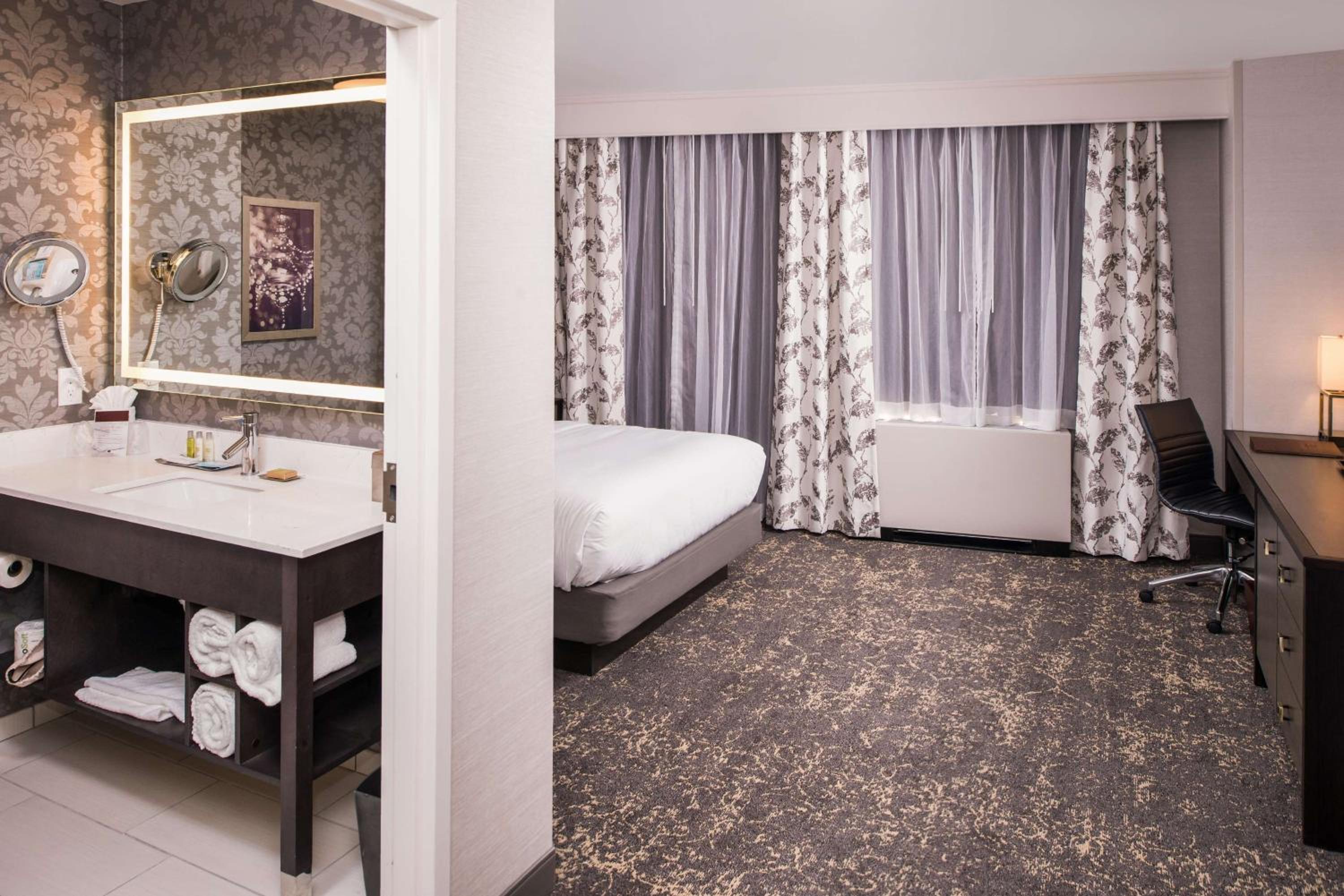 Queen Room - Photo 3
