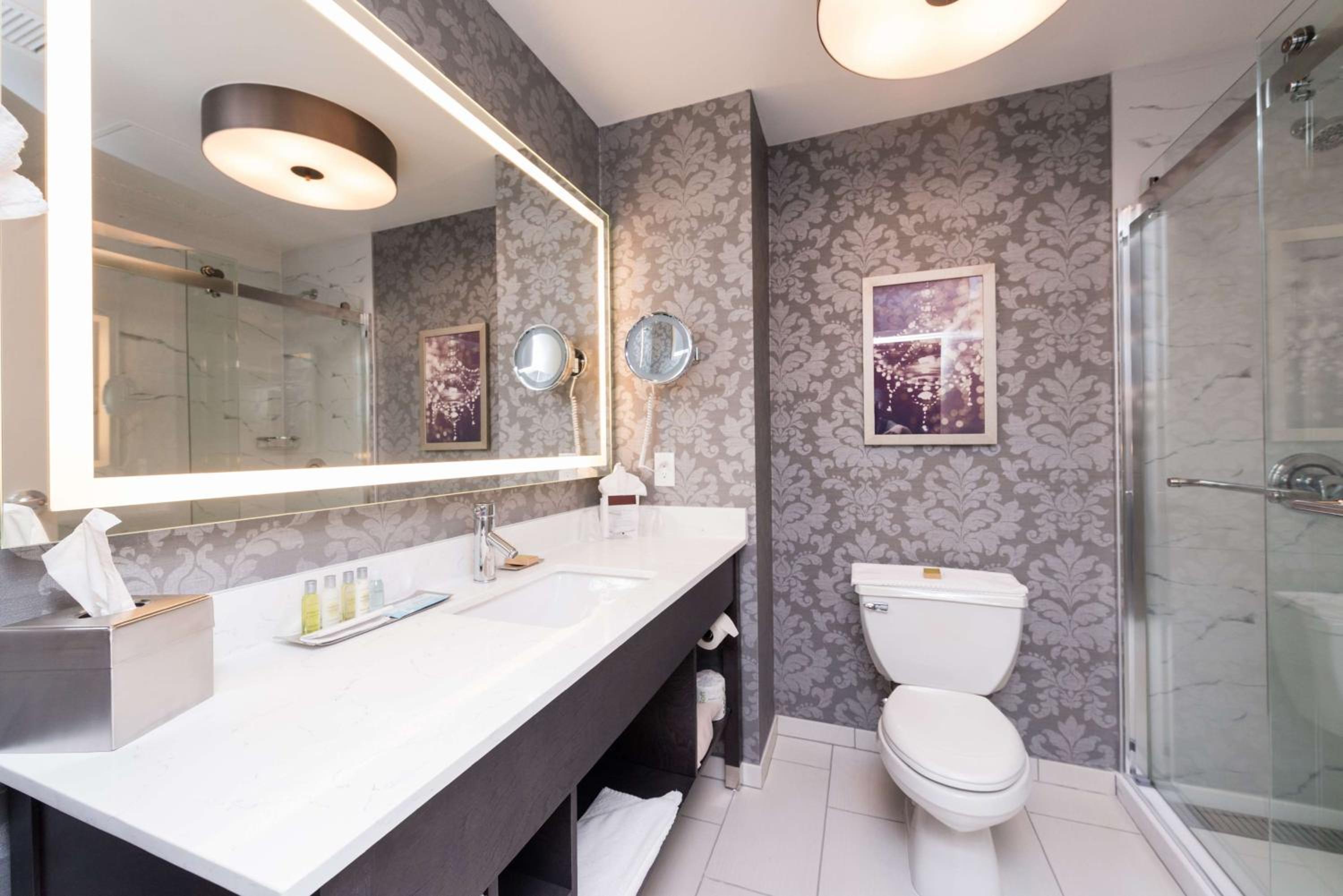 King Studio Suite - Photo 4