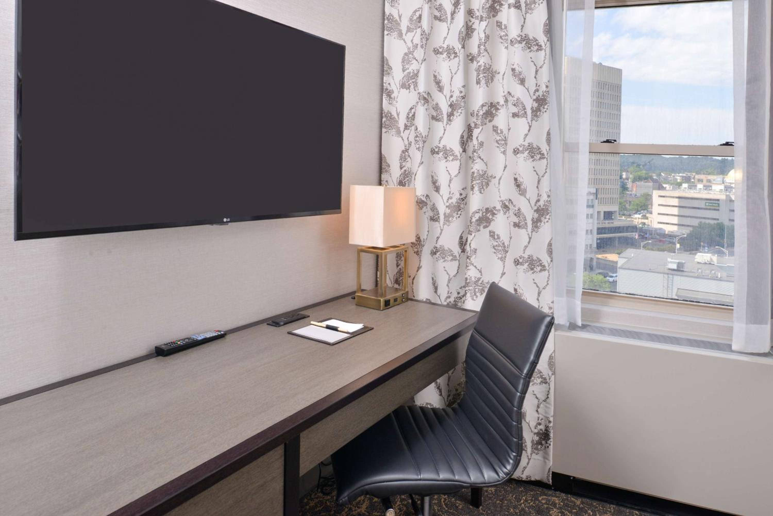 King Studio Suite - Photo 7