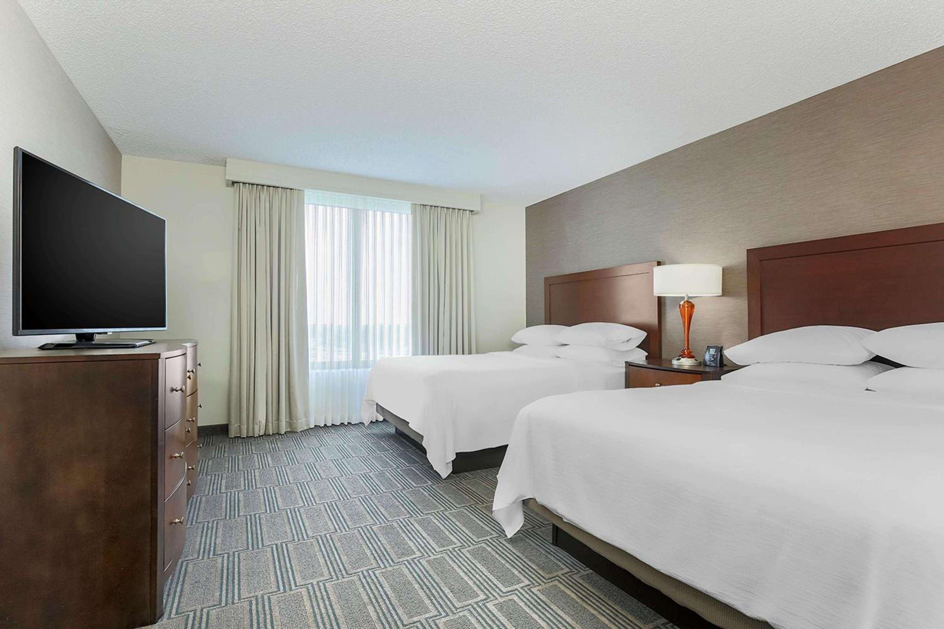 One-Bedroom Suite with Two Queen Beds - Hearing Access