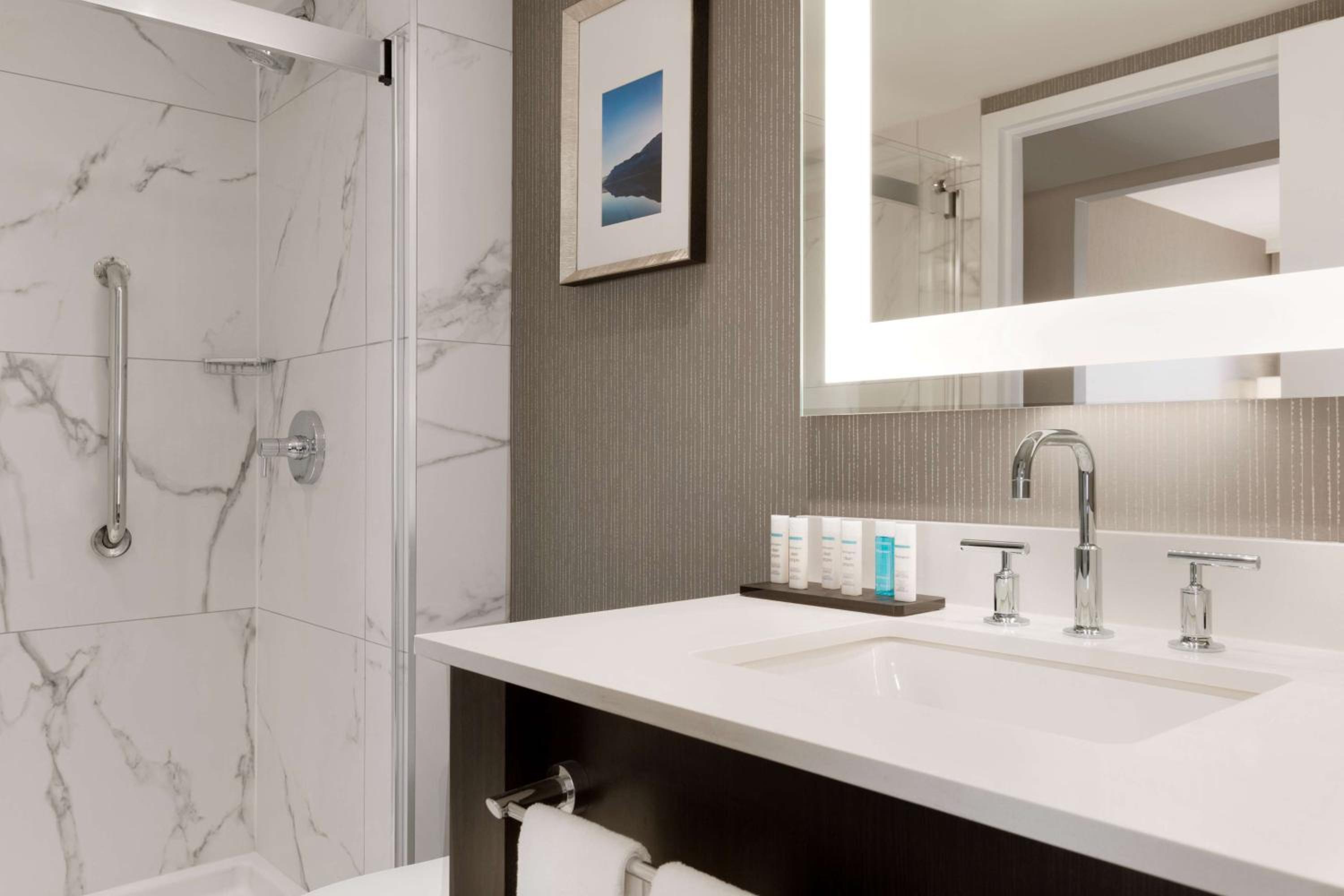 Two-Room King Suite - Photo 2