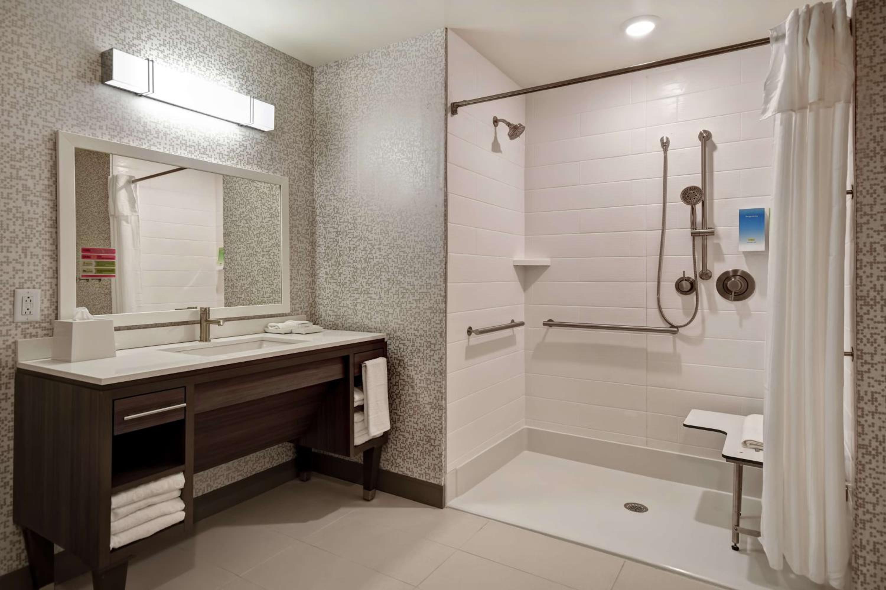 King Studio Suite - Mobility Access/Non-Smoking - Photo 8
