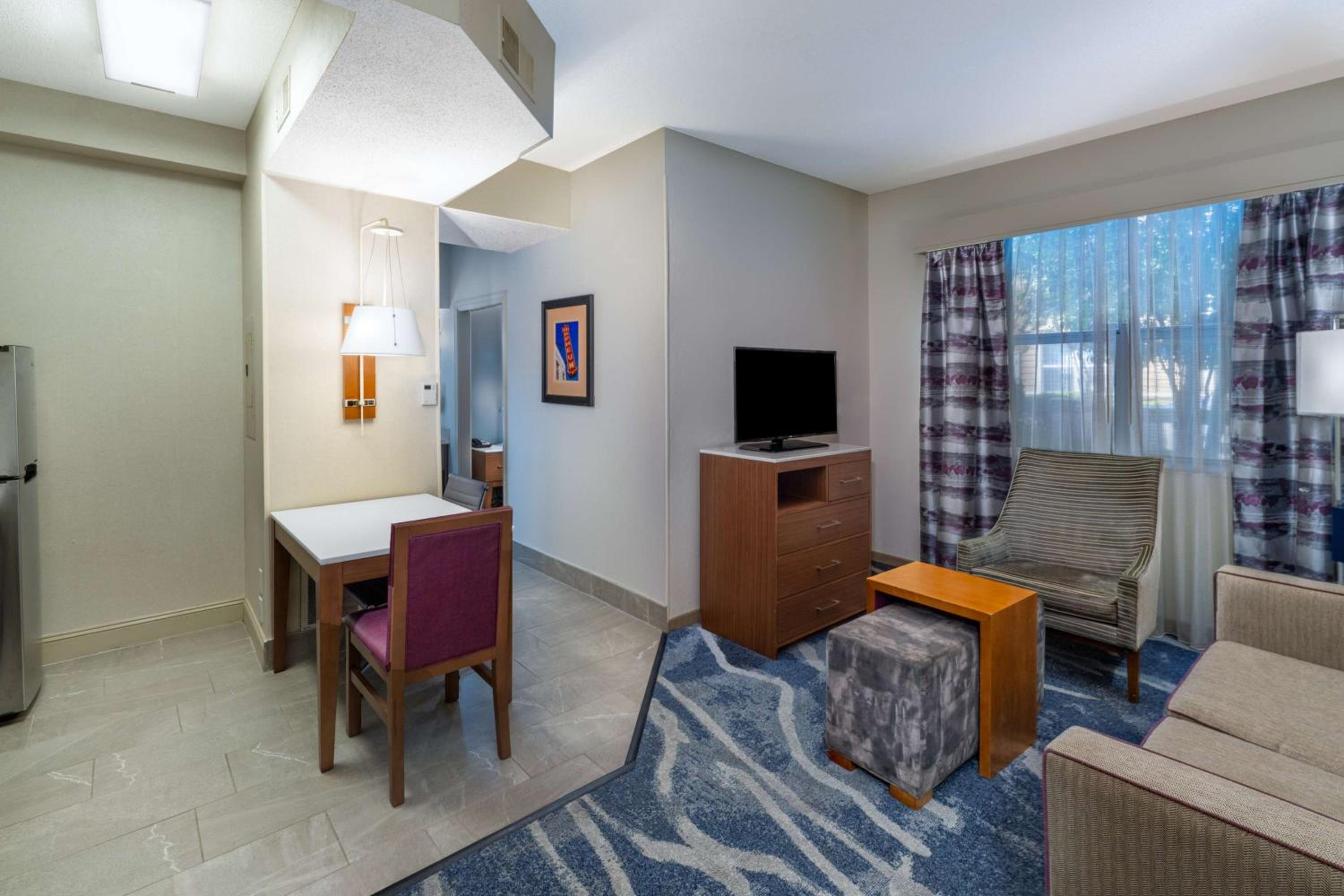 One-Bedroom King Suite - Non-Smoking - Photo 1