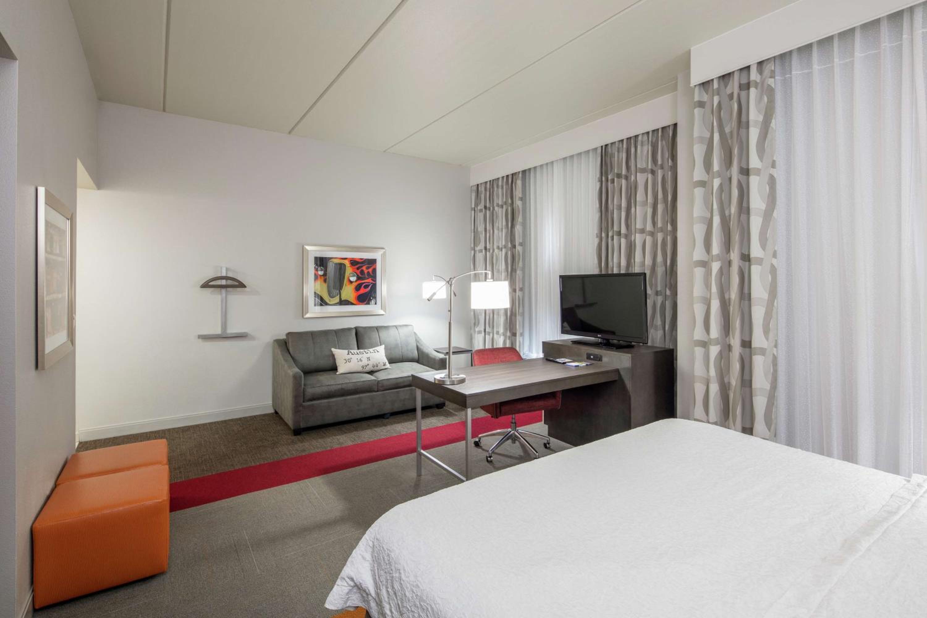 King Studio Suite - Photo 4