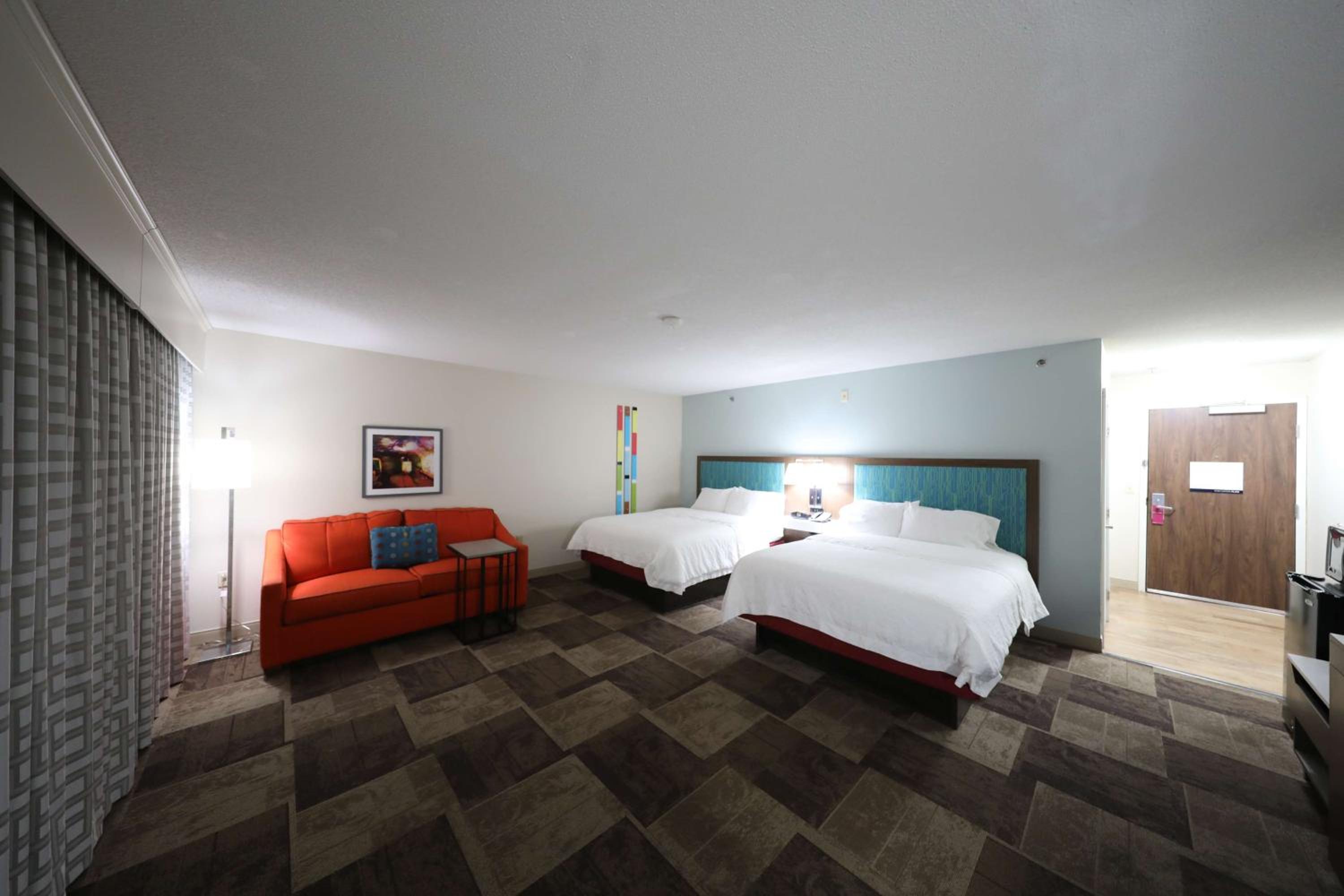 Studio Suite with Two Queen Beds and Sofa Bed - Non-Smoking - Photo 1