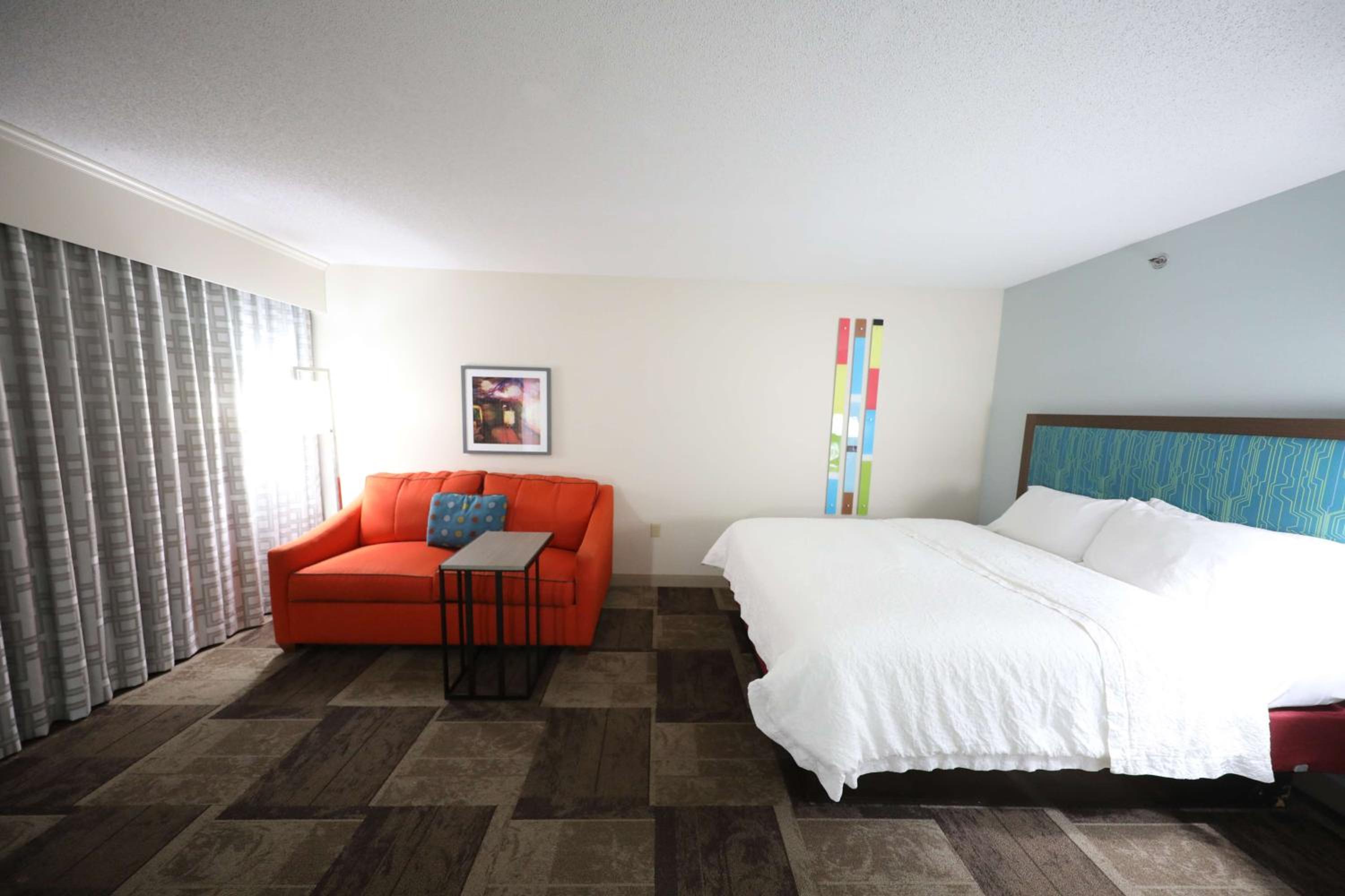 Studio Suite with Two Queen Beds and Sofa Bed - Non-Smoking - Photo 3
