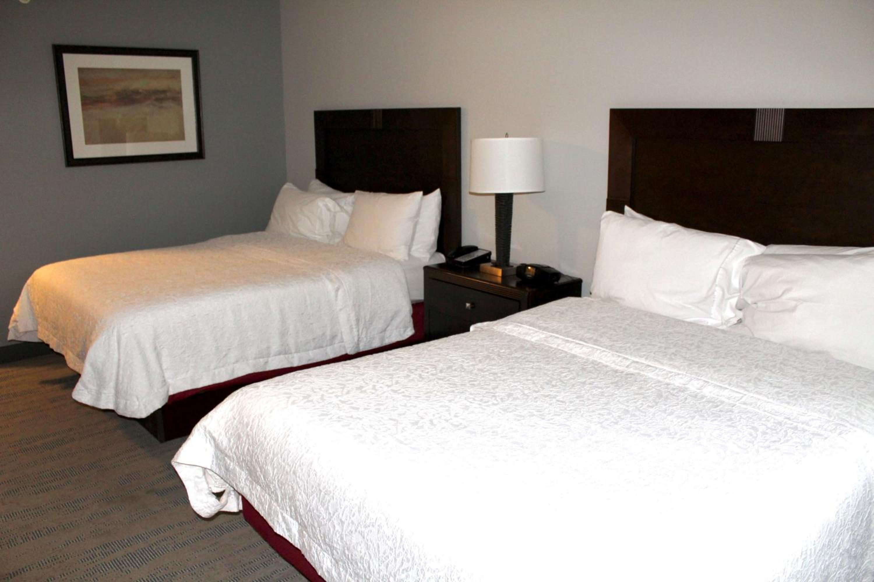 Queen Room with Two Queen Beds - Non-Smoking photo 1