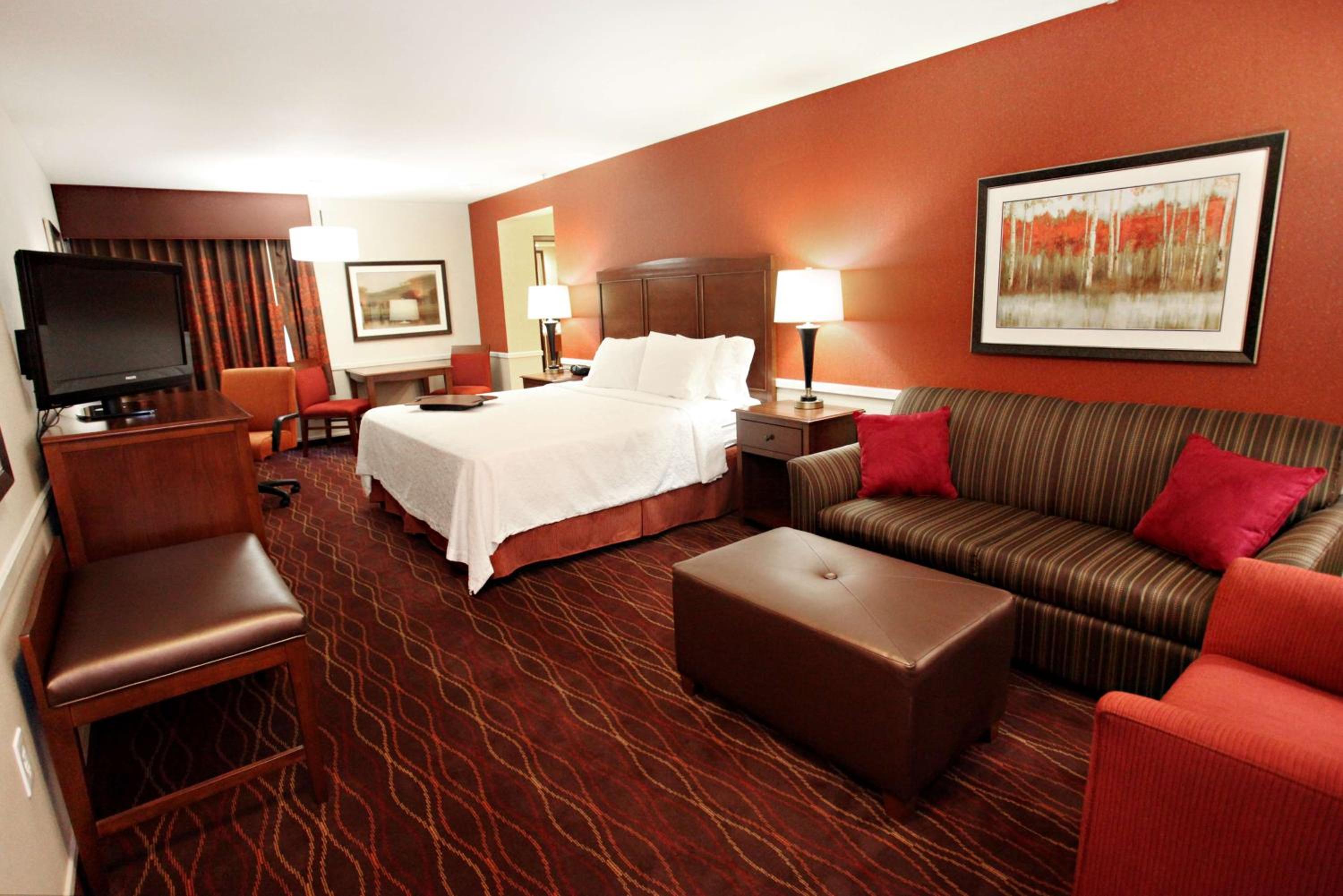 King Suite With Spa Bath - Photo 1