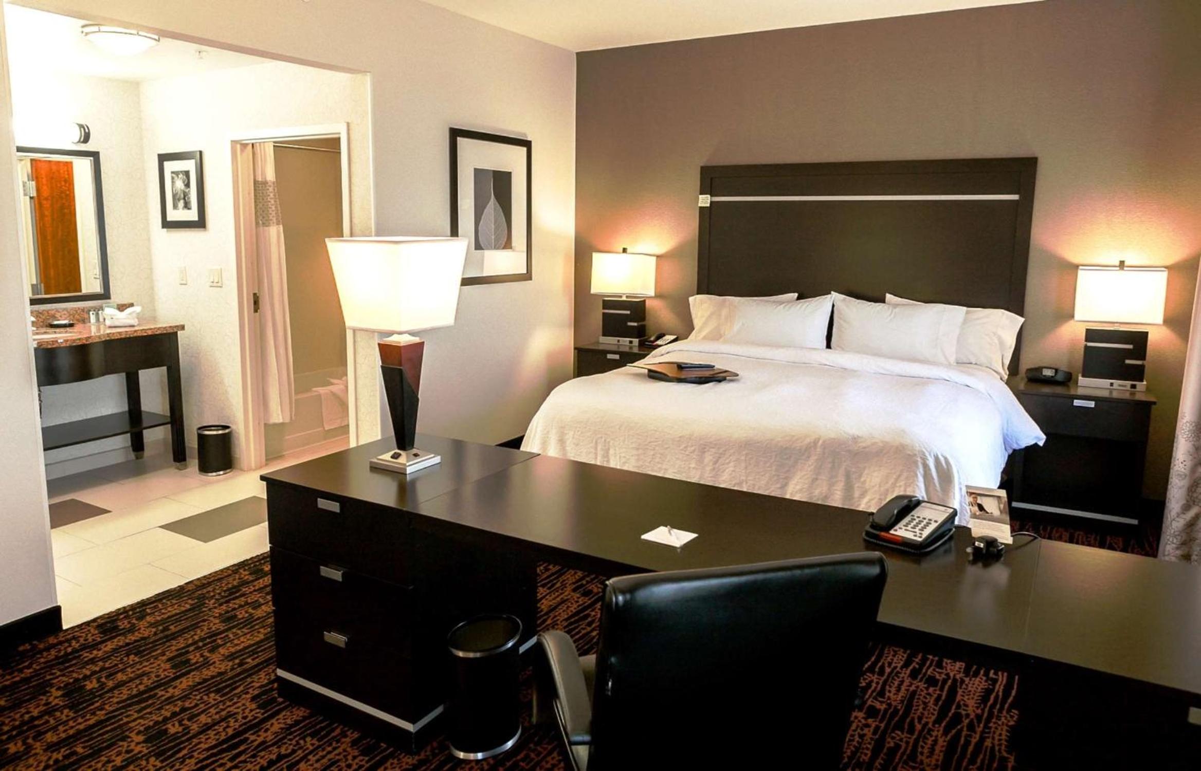 King Studio Suite - Non-Smoking - Photo 1