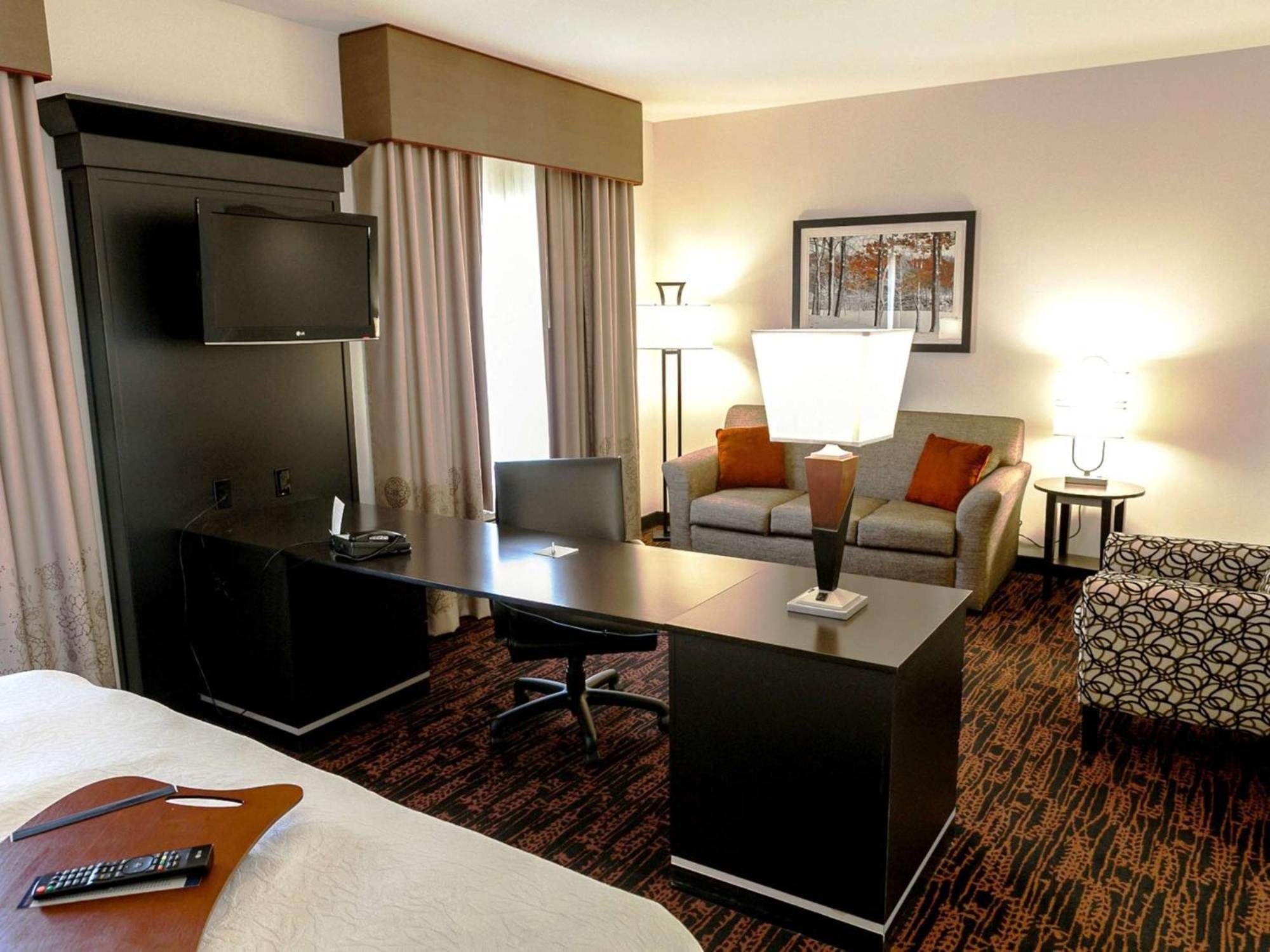King Studio Suite - Non-Smoking - Photo 2