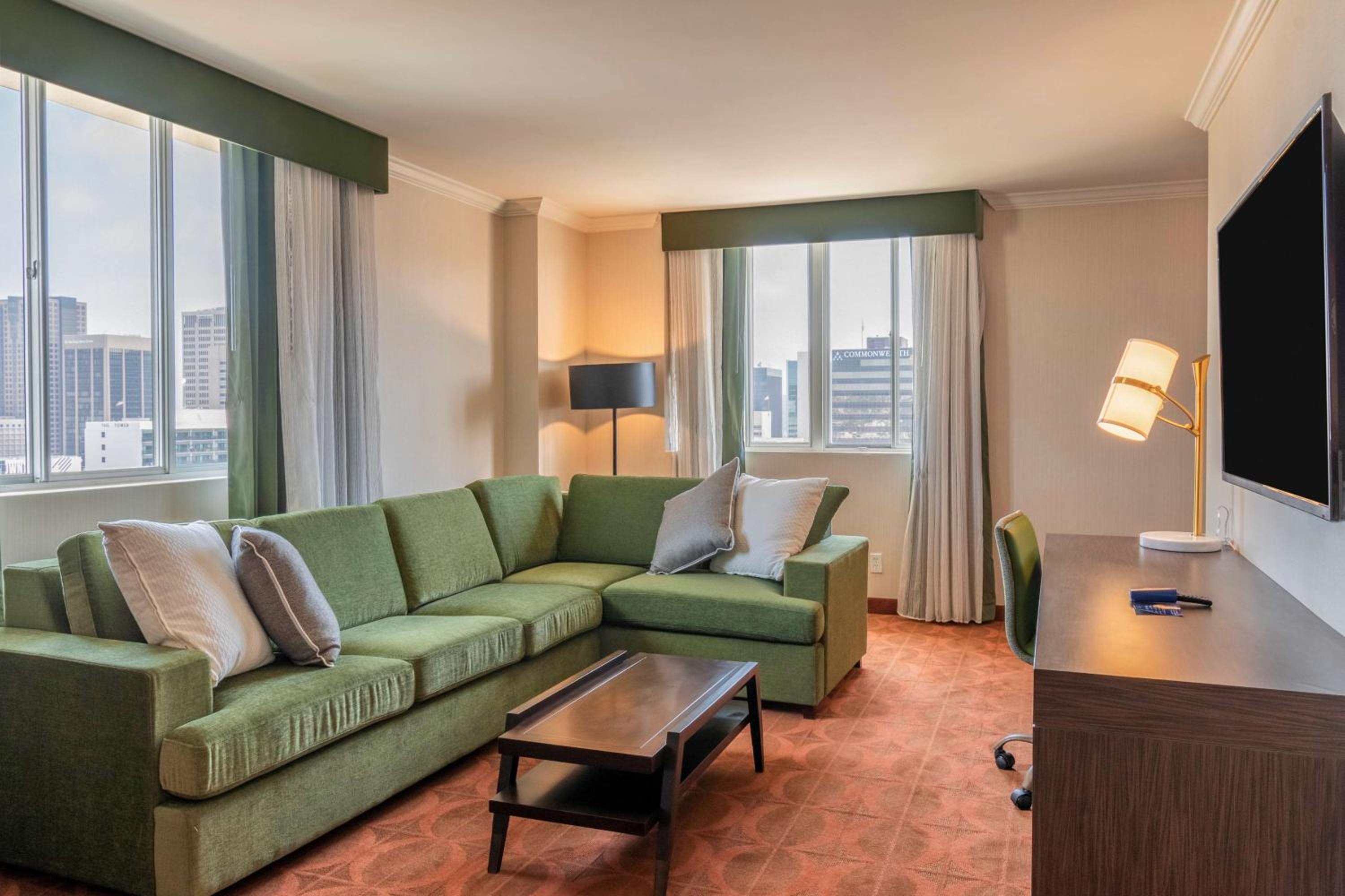 Premium Room, 2 Queen Beds (View) thumbnail 5