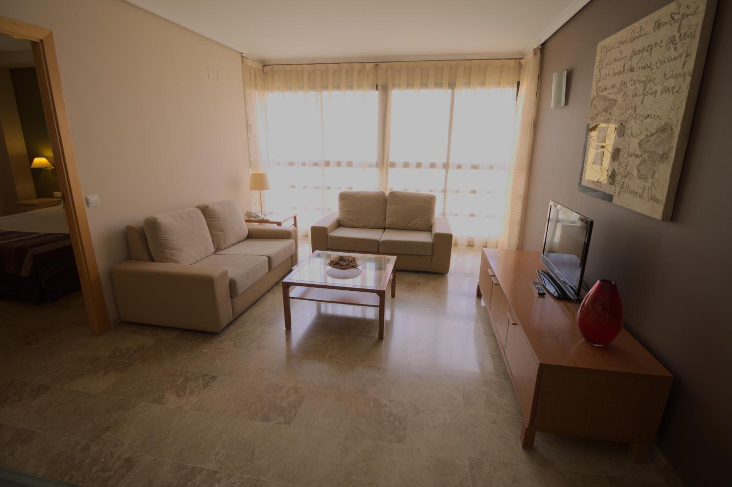 One-Bedroom Apartment (2 Adults) - Photo 5