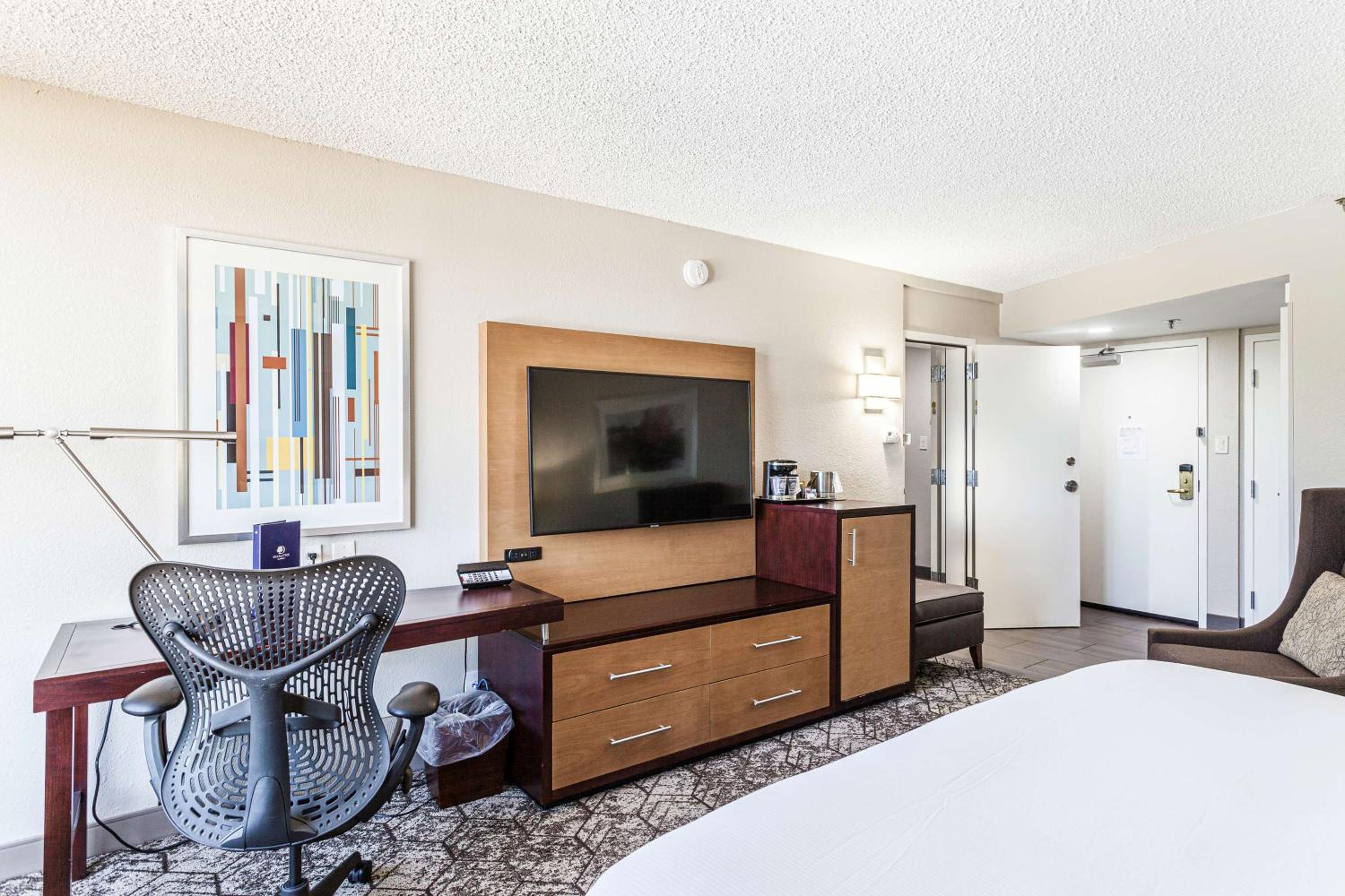 King Suite - Photo 7