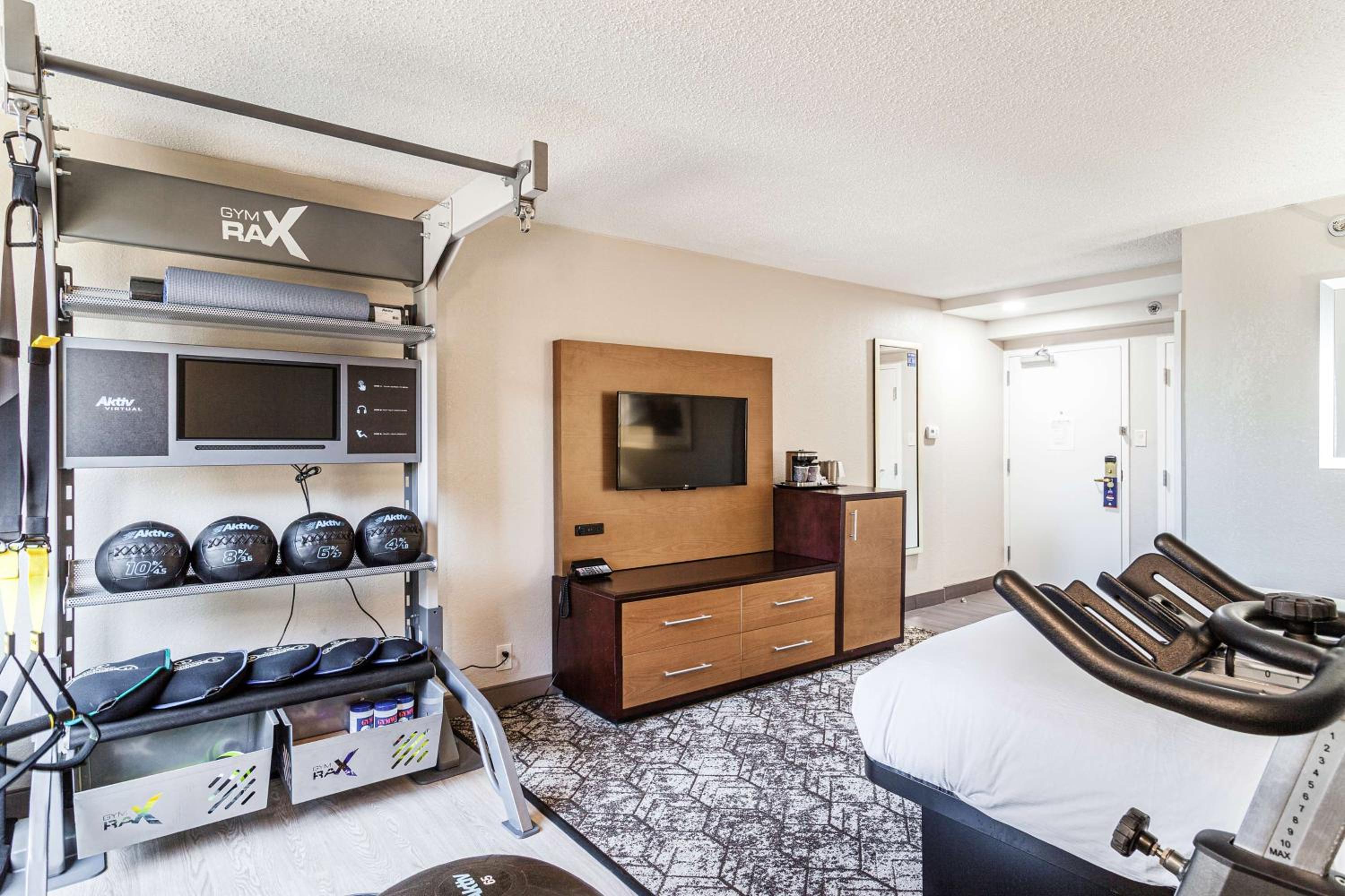 Fitness King Room - Photo 3