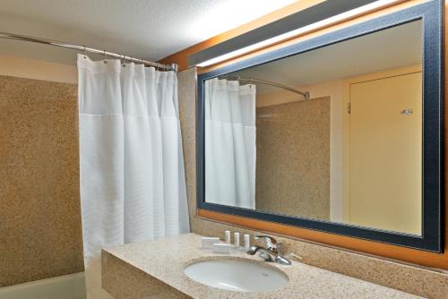 King Room with Mountain View photo 2